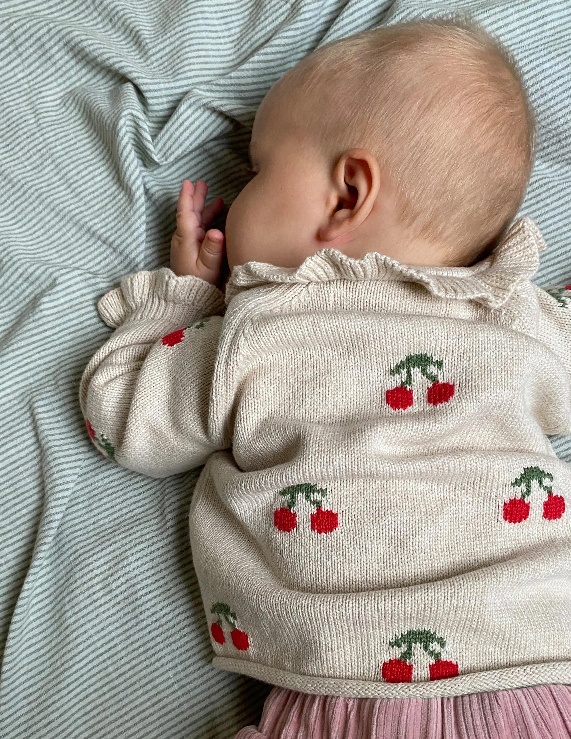 Pretty Frill Cardigan-Oatmeal Marl Cherries - Image 4