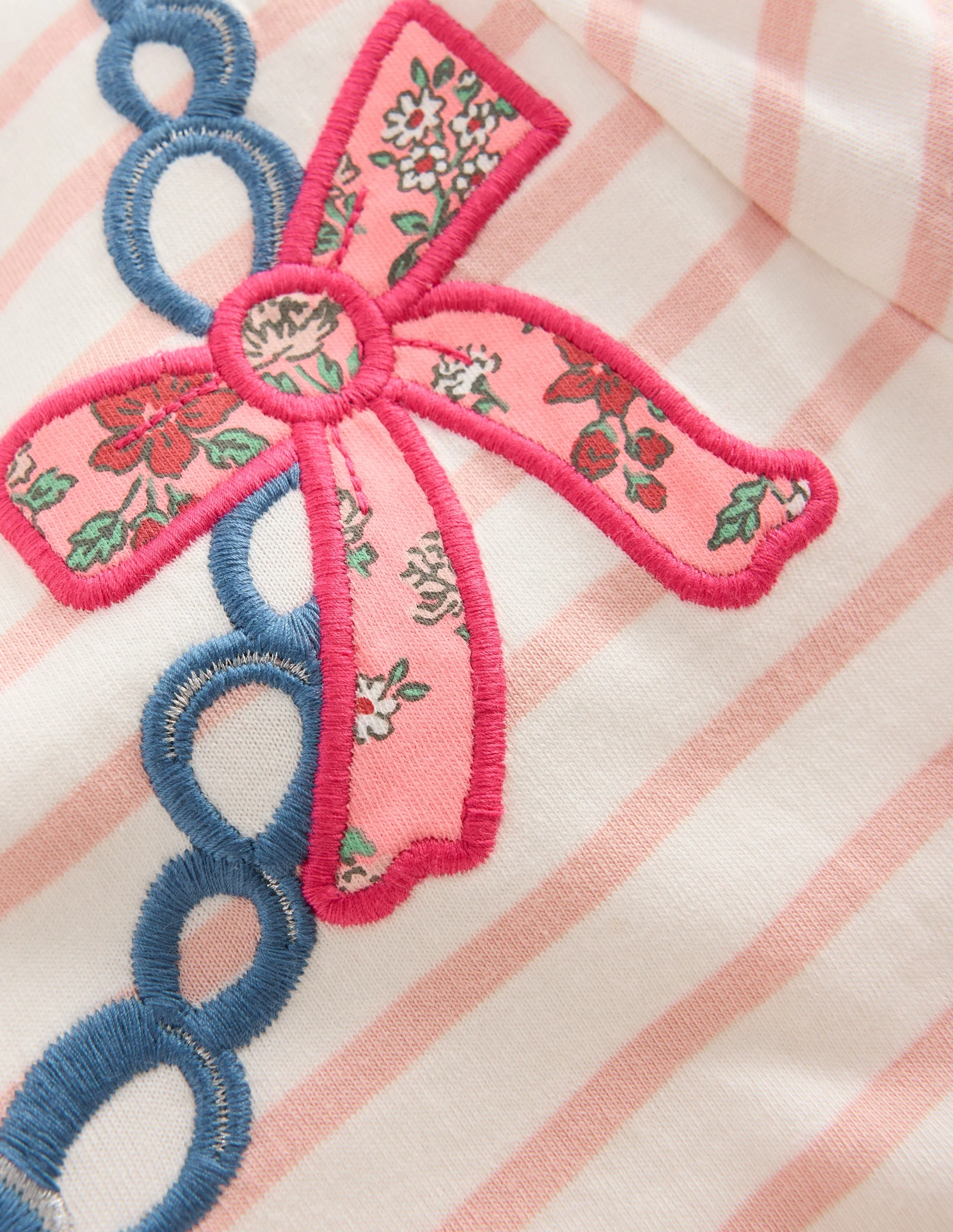 Puff Sleeve Appliqué T-shirt-Lotus Necklace Stripe - Image 3