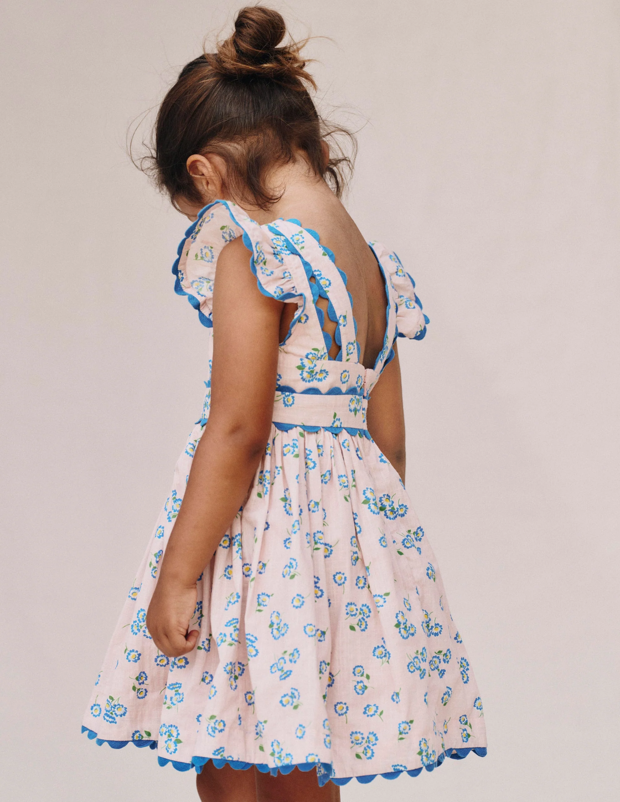 Ric Rac Trim Flutter Dress-Chalk Pink Daisy
