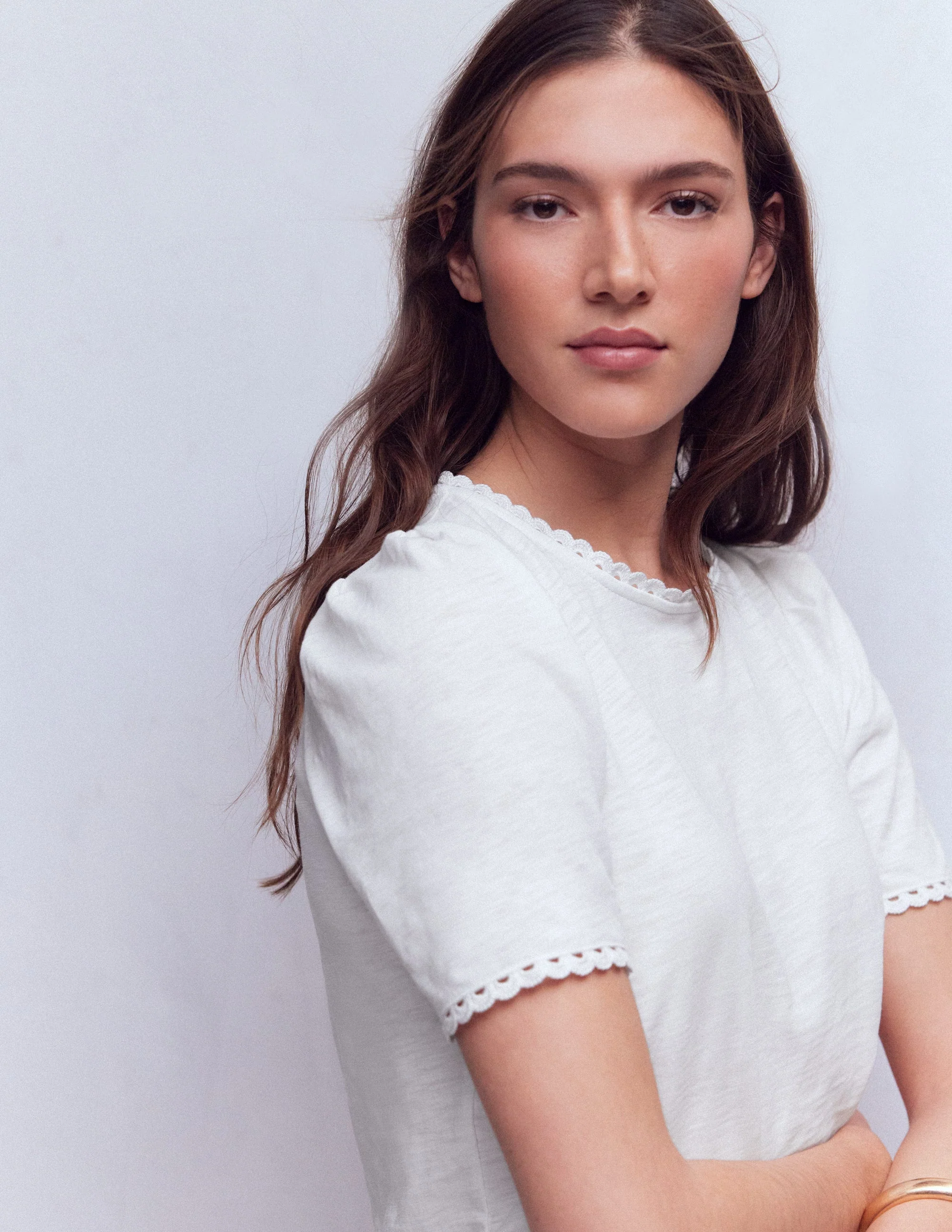 Ali Scallop T-Shirt-White - Image 4