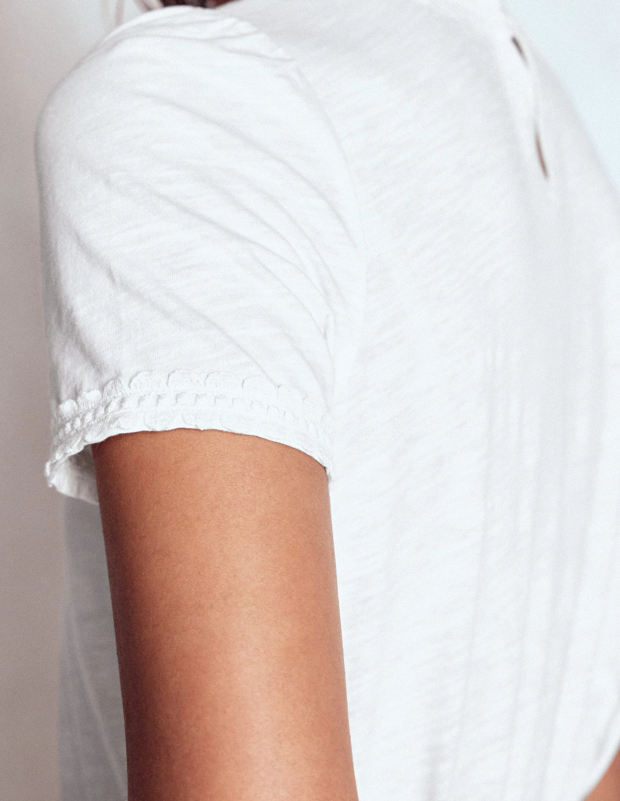 Ali Trim T-shirt-White - Image 2