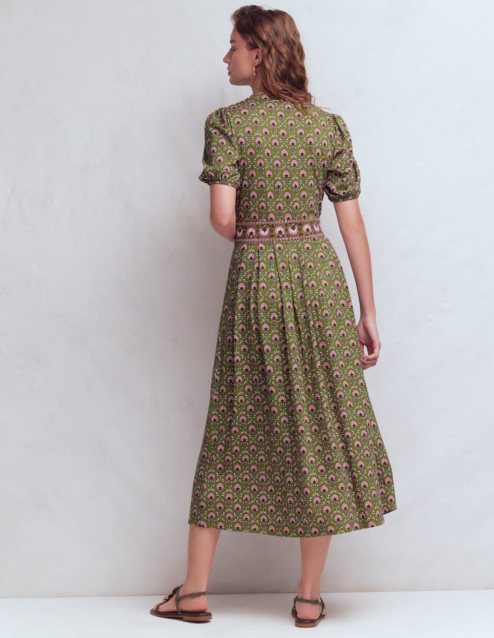 Amber Pleat Jersey Midi Dress-Olive, Flower Lattice - Image 2