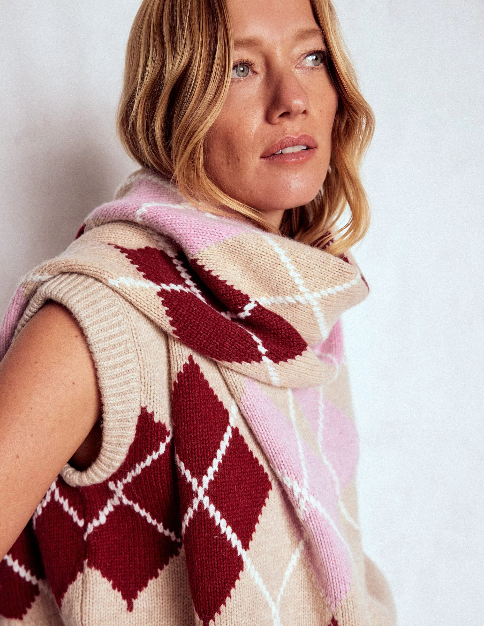 Argyle Scarf-Burgundy - Image 3