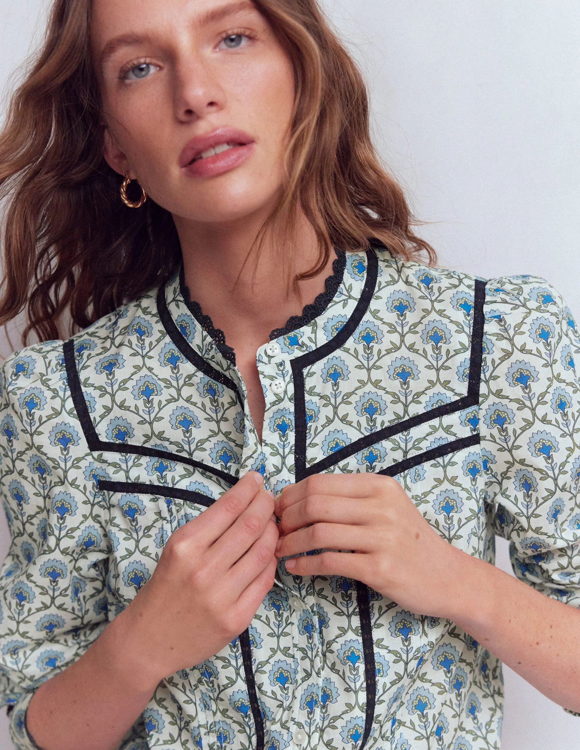 Carmen Trim Insert Top-Blue, Flower Lattice - Image 2