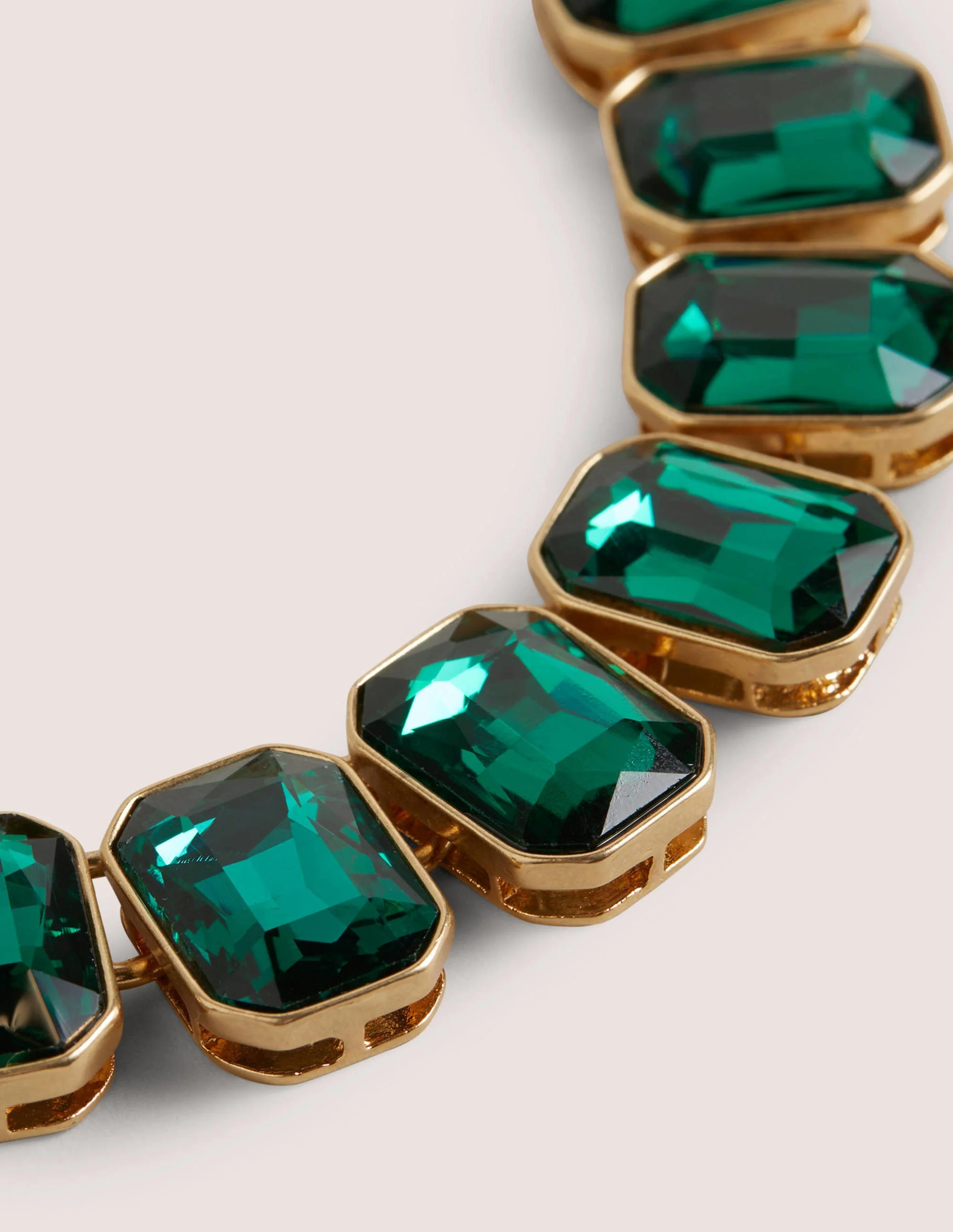 Chunky Jewelled Necklace-Green - Image 2