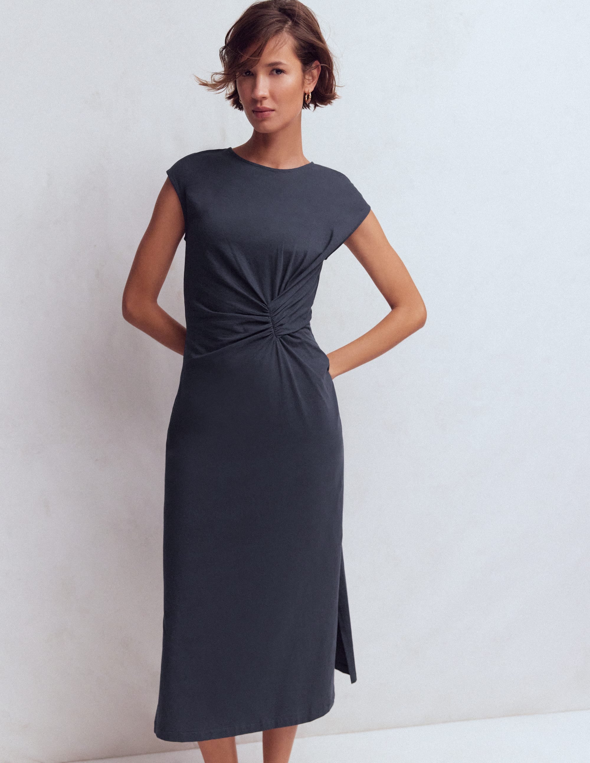 Delilah Twist Midi Dress-Navy - Image 4
