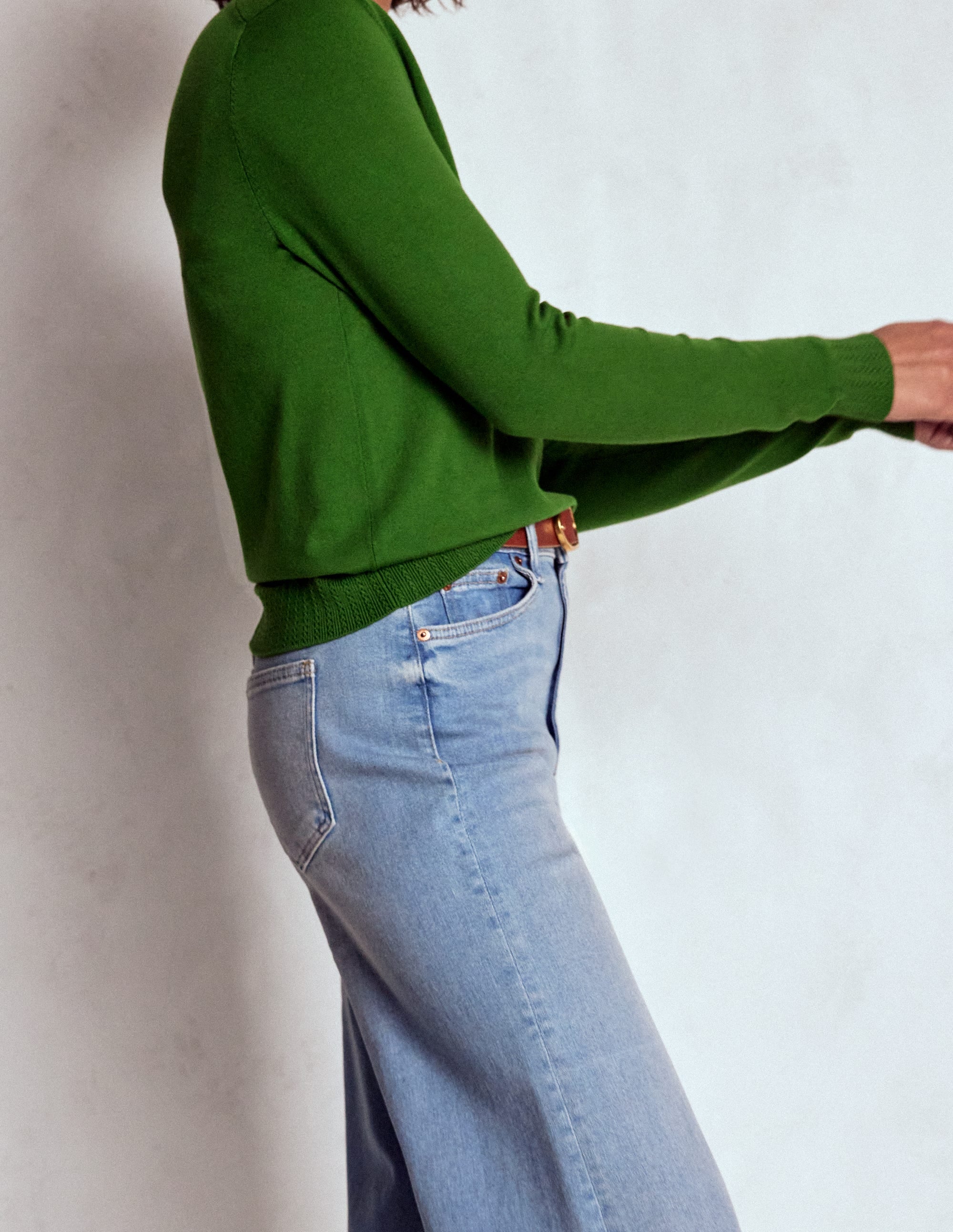Emilia Cotton V-Neck Jumper-Promenade Green - Image 5