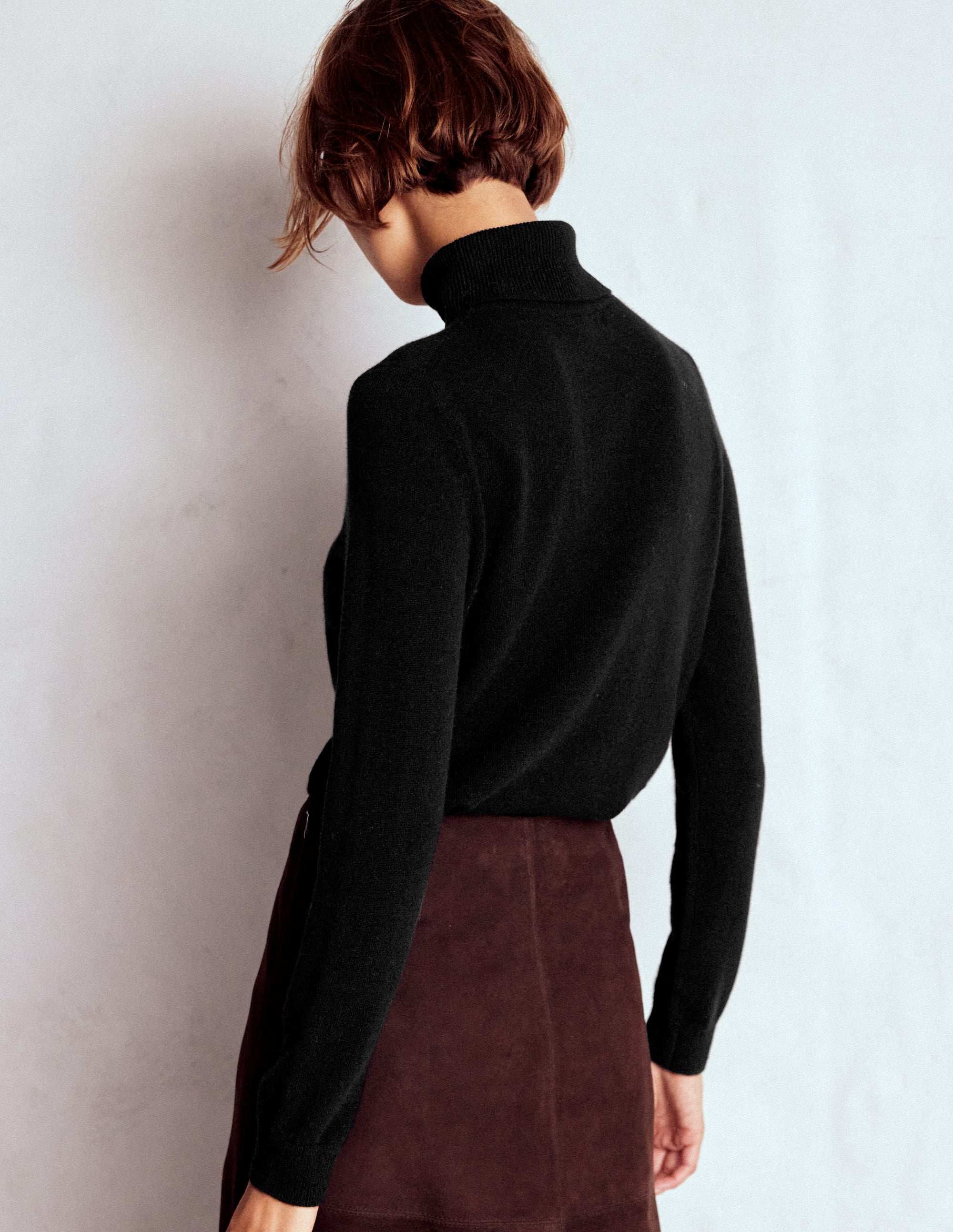 Eva Cashmere Roll Neck Jumper-Black - Image 3