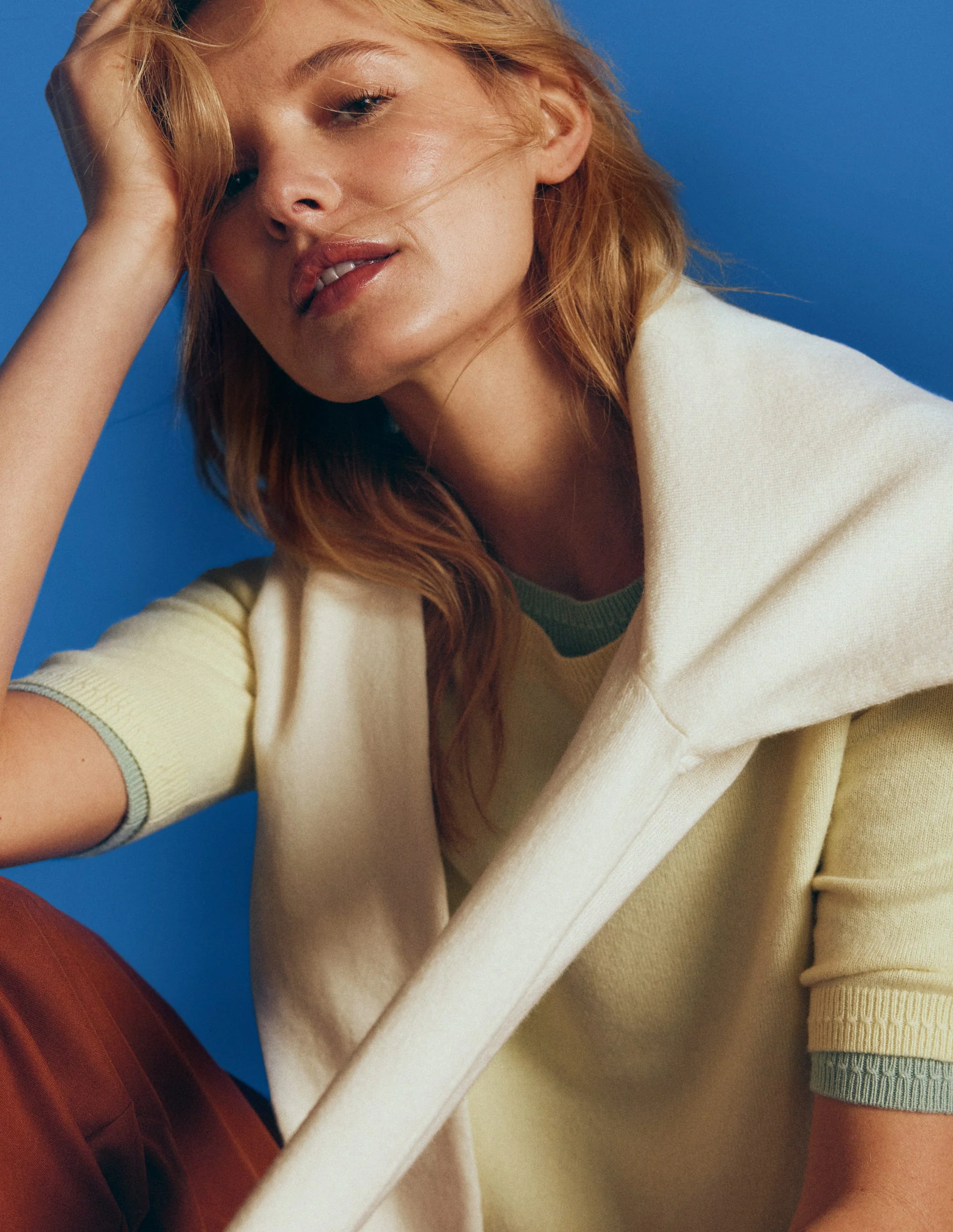 Eva Cashmere T-Shirt-Sandstone Yellow - Image 5