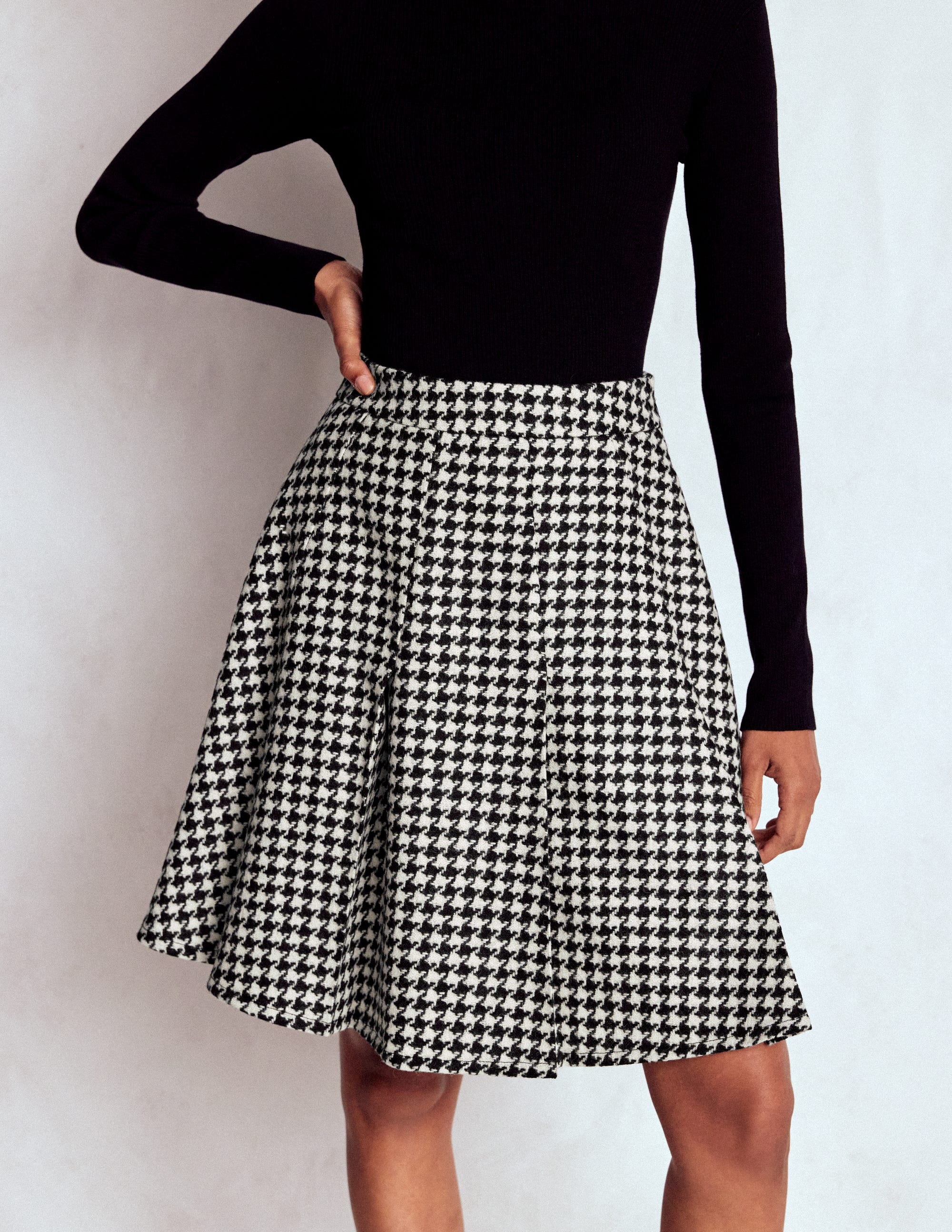 Flippy Wool Skirt-Black Dogstooth - Image 4