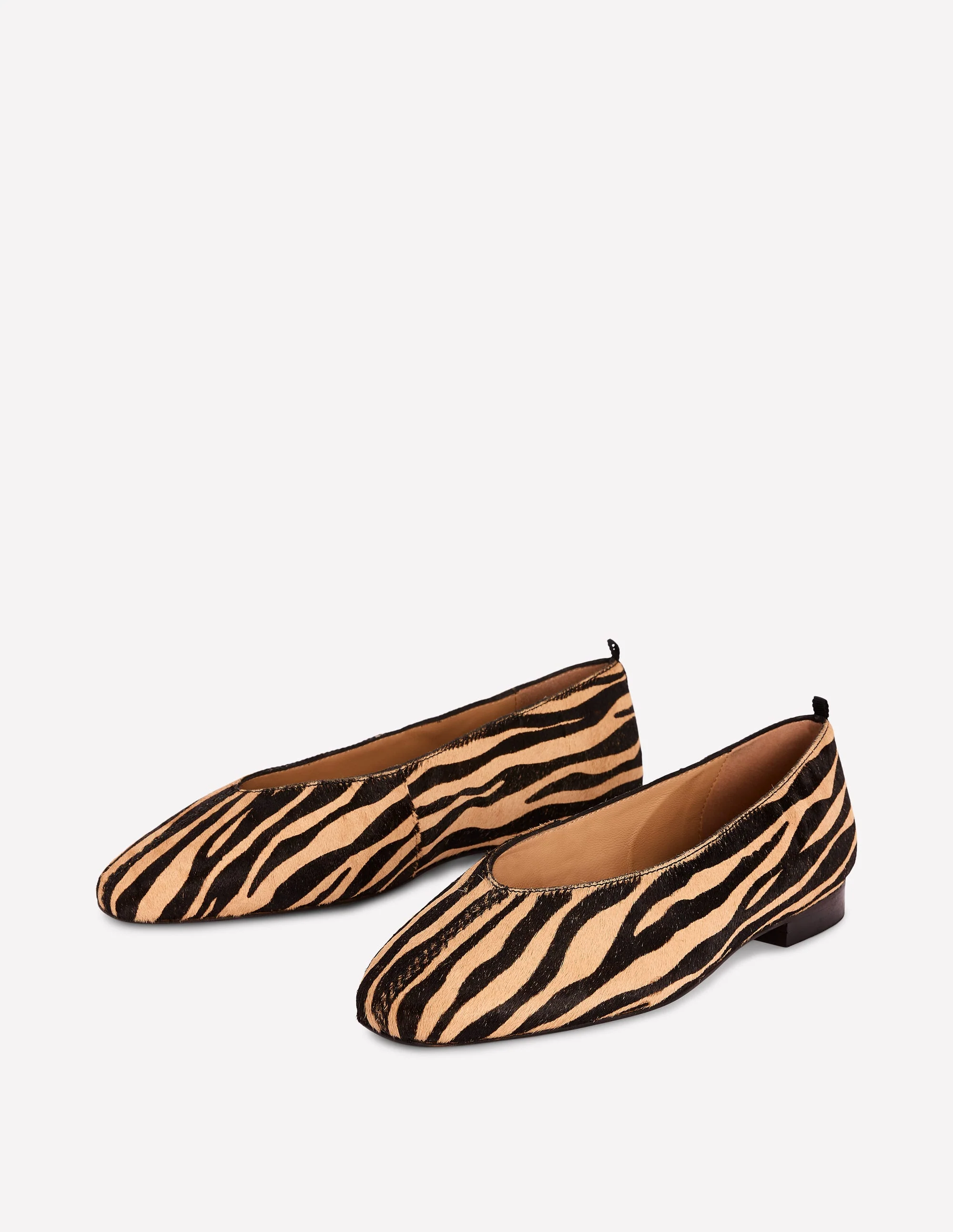 High Cut Stitch Detail Flats-Black/White - Image 4