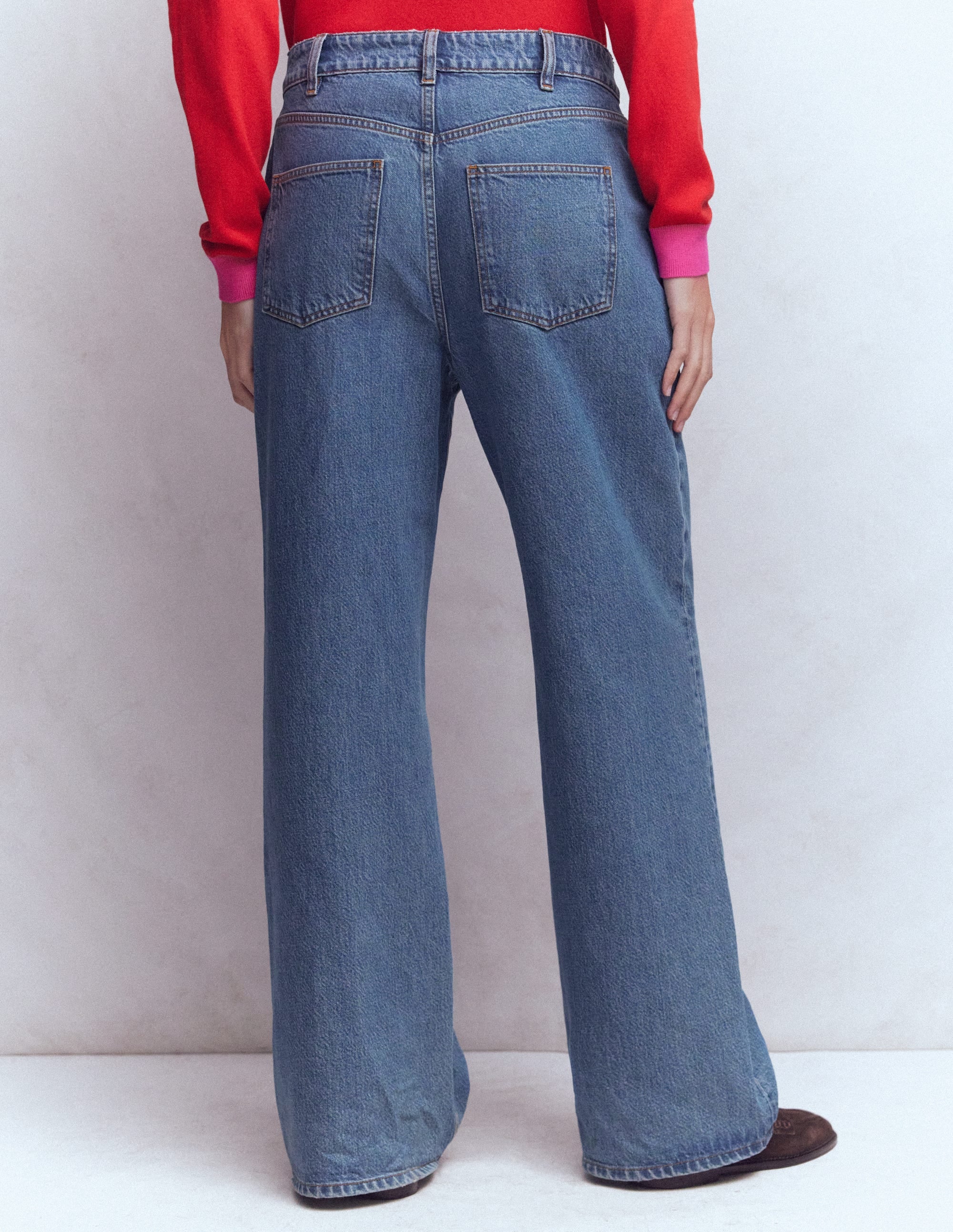High Rise Pleat Wide Leg Jeans-Mid Vintage - Image 3