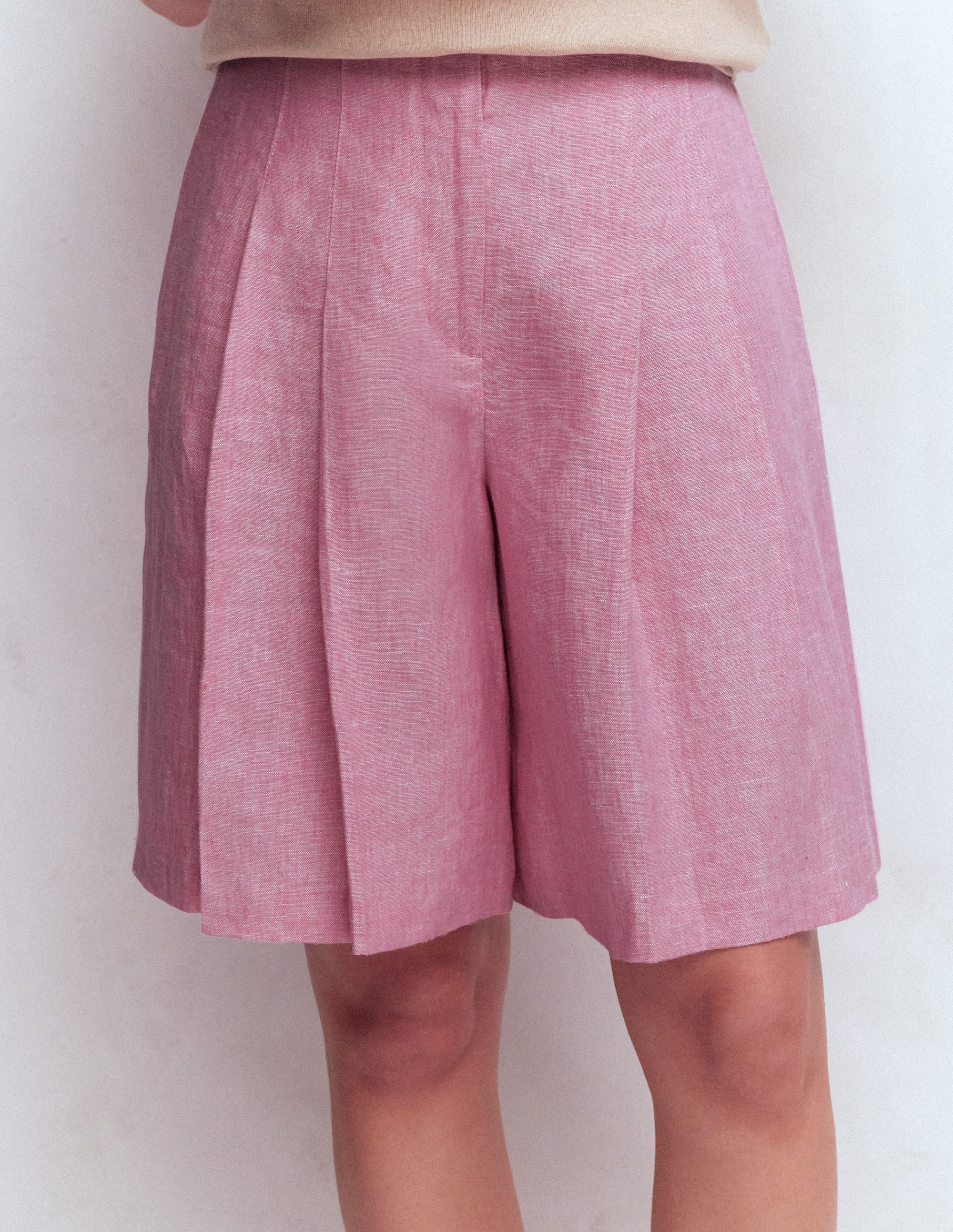 Highbury Pleated Linen Shorts-Meadowsweet Pink Chambray - Image 5