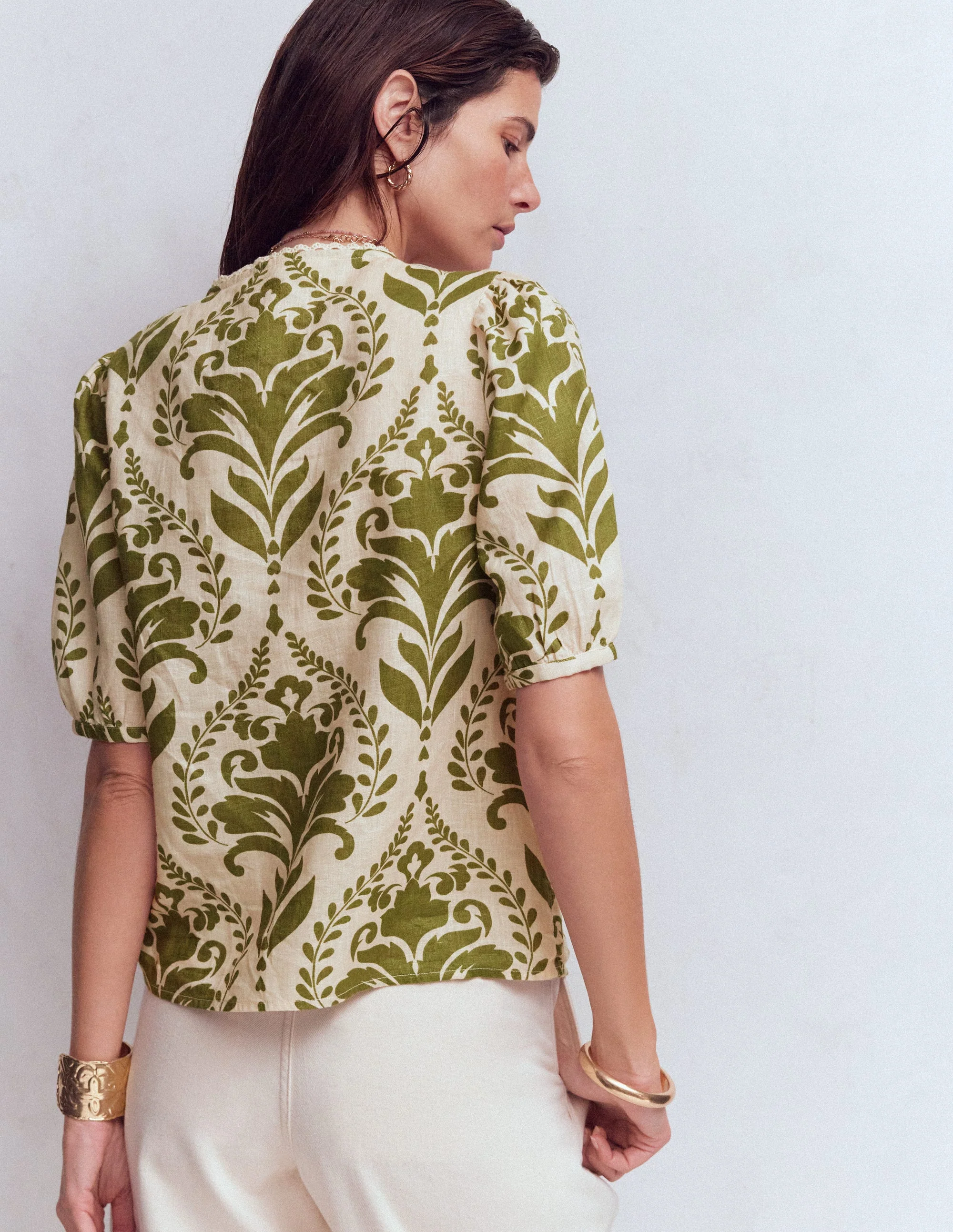 Leah Short Sleeve Linen Top-Ivory and Green Floral - Image 3