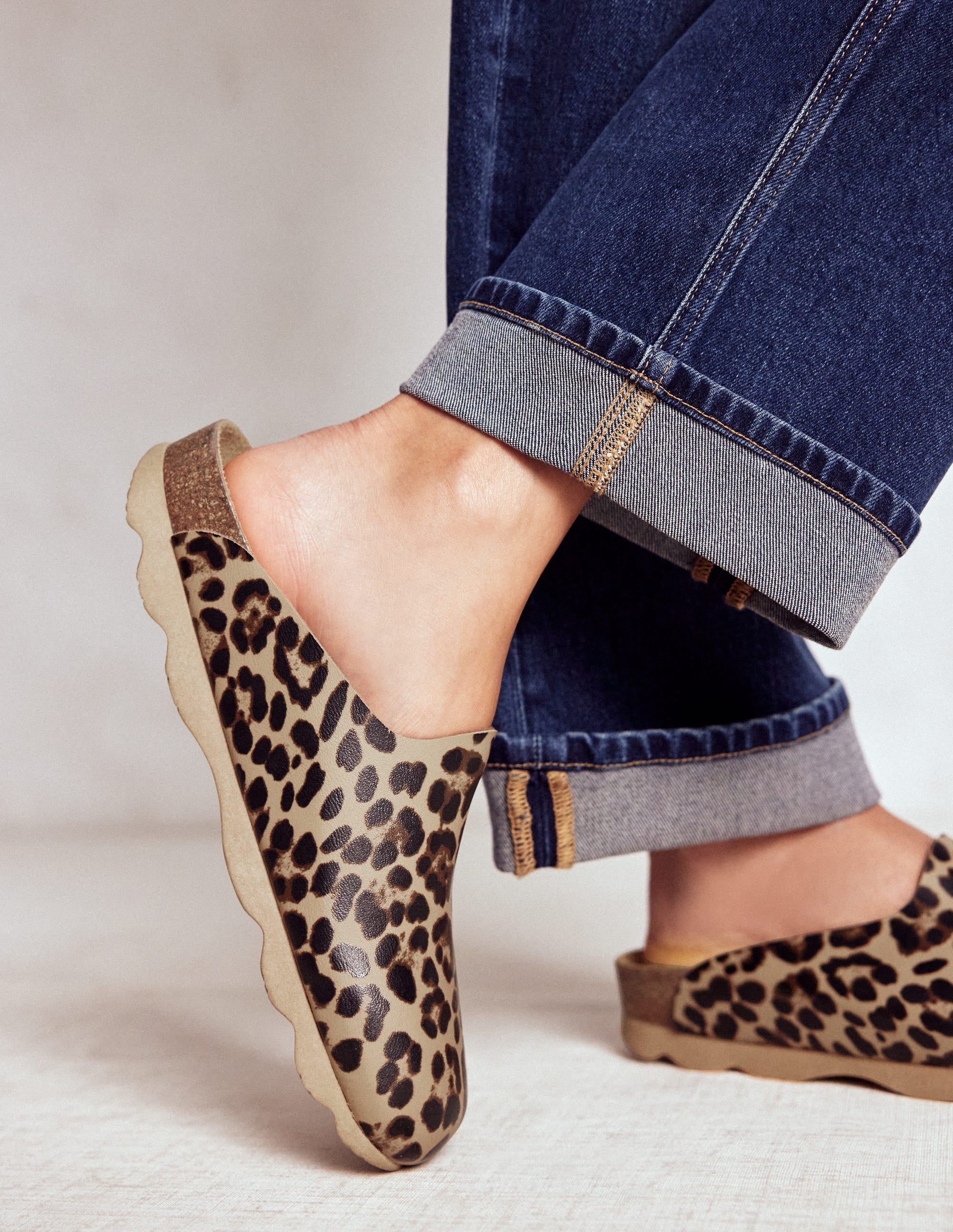 Lyla Colour Block Clogs-Leopard - Image 2