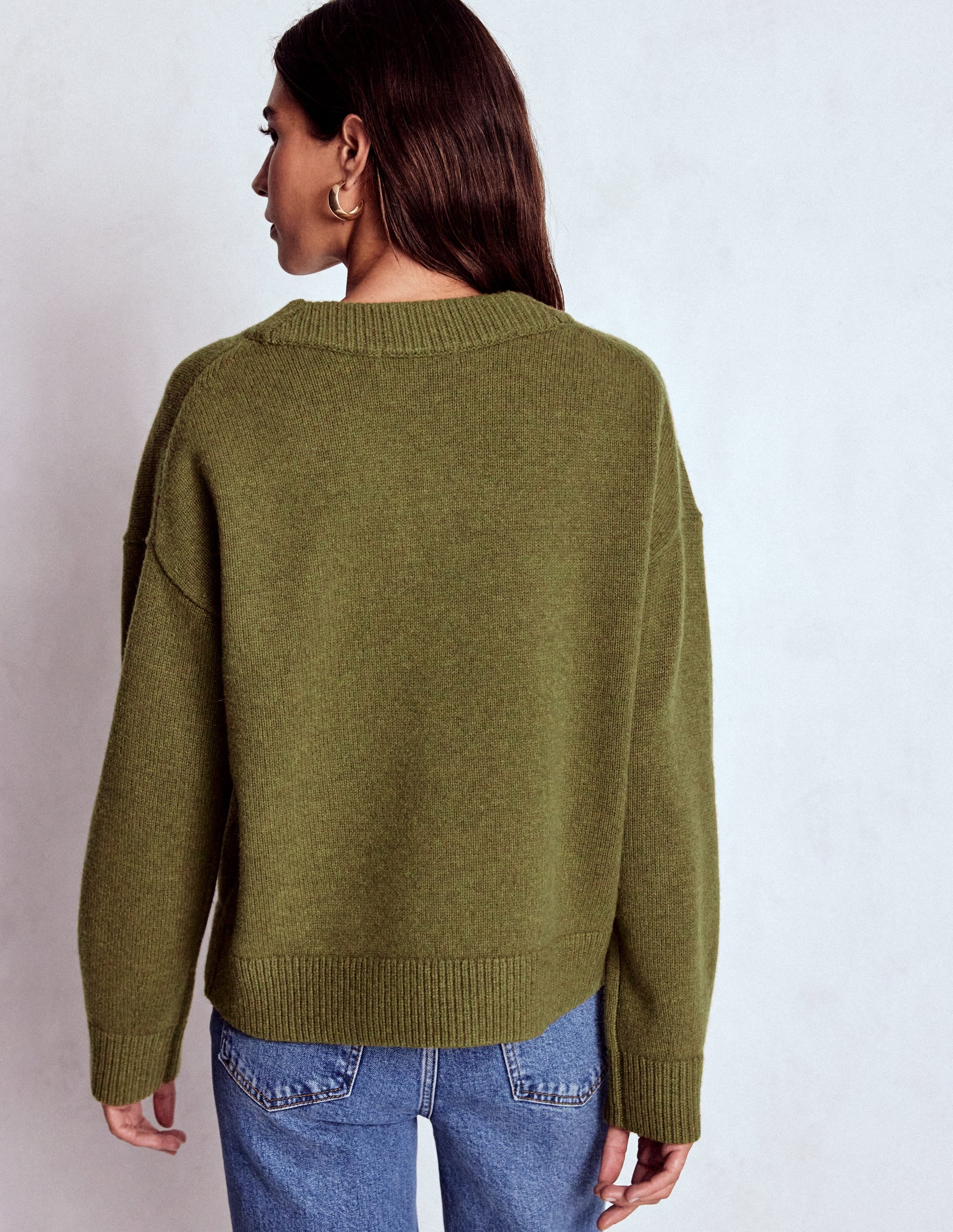 Marion Merino V-neck Jumper-Promenade Green Melange - Image 3