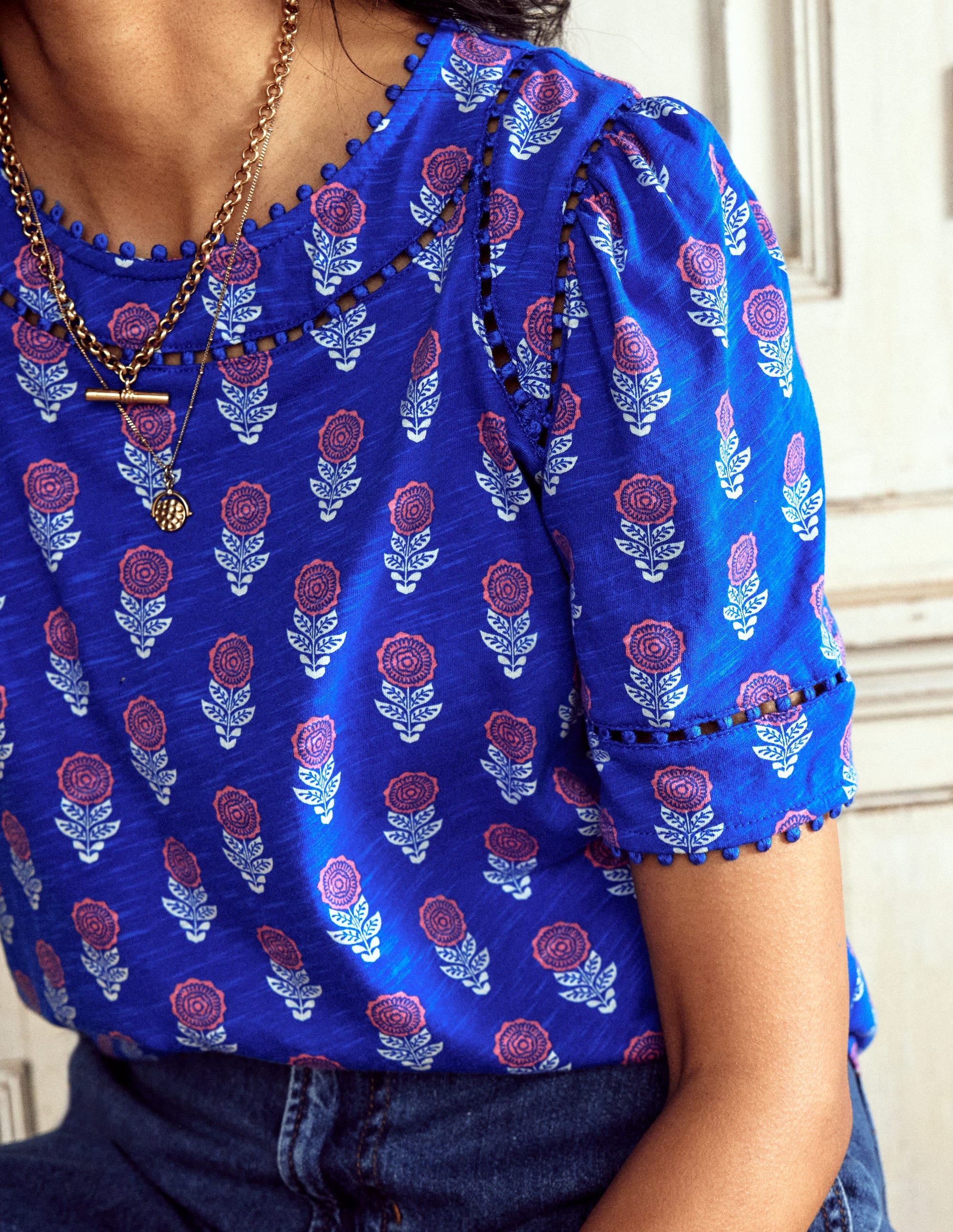Mila Trim Detail Top-Gallery Blue, Dahlia Sprig - Image 2
