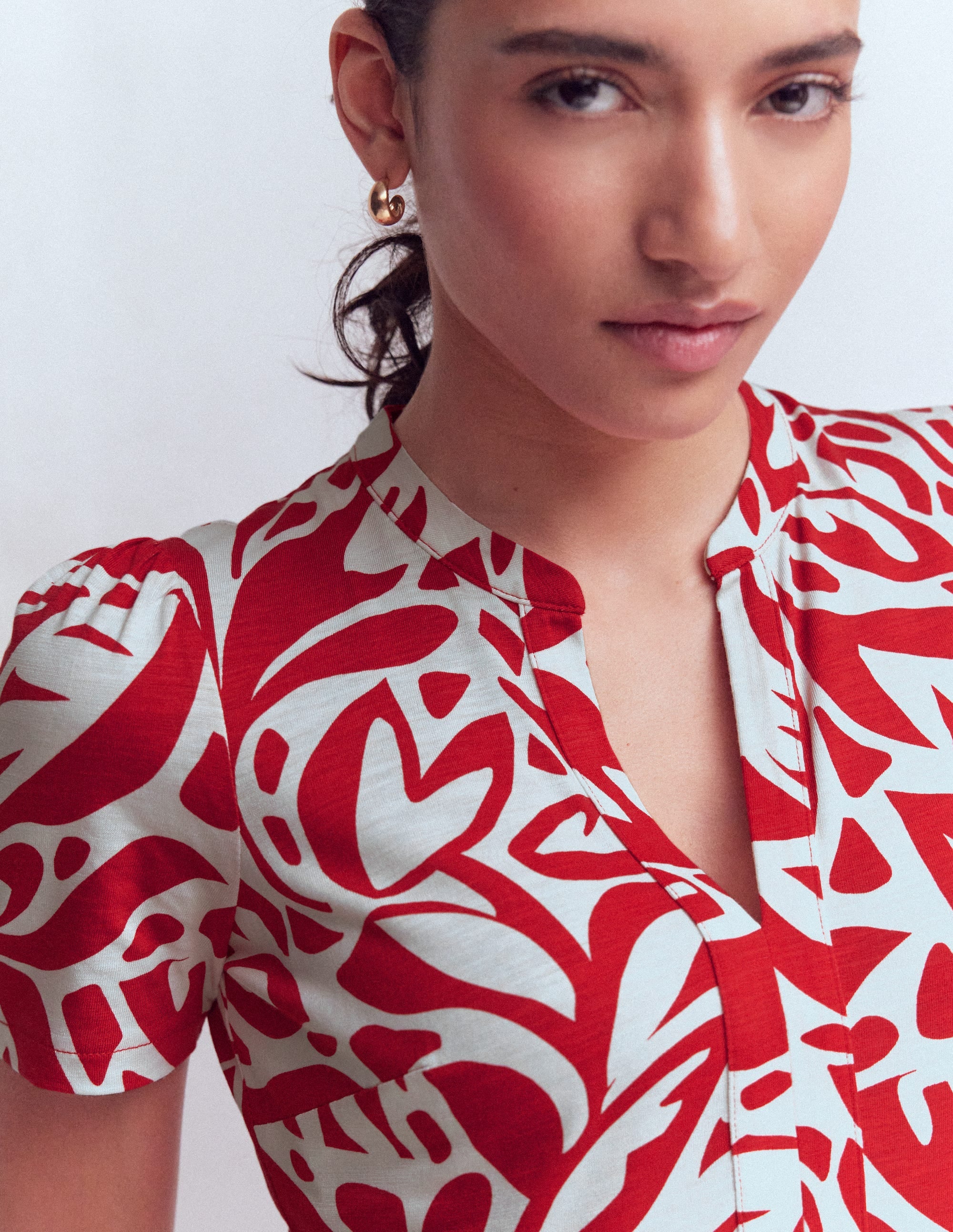 Naomi Short Jersey Dress-Merida Red, Leafy Cascade Mono - Image 2