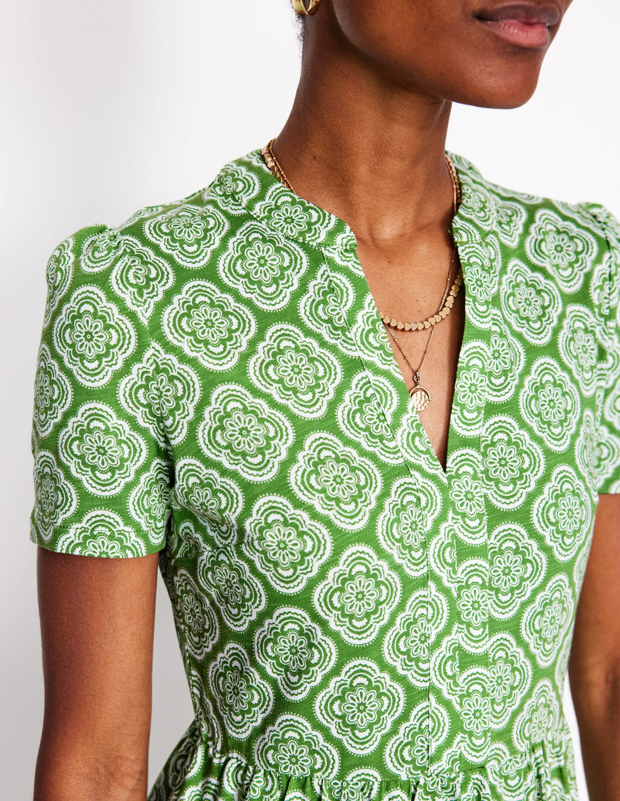 Naomi Short Jersey Dress-Paradise Green, Botanic Blush - Image 2