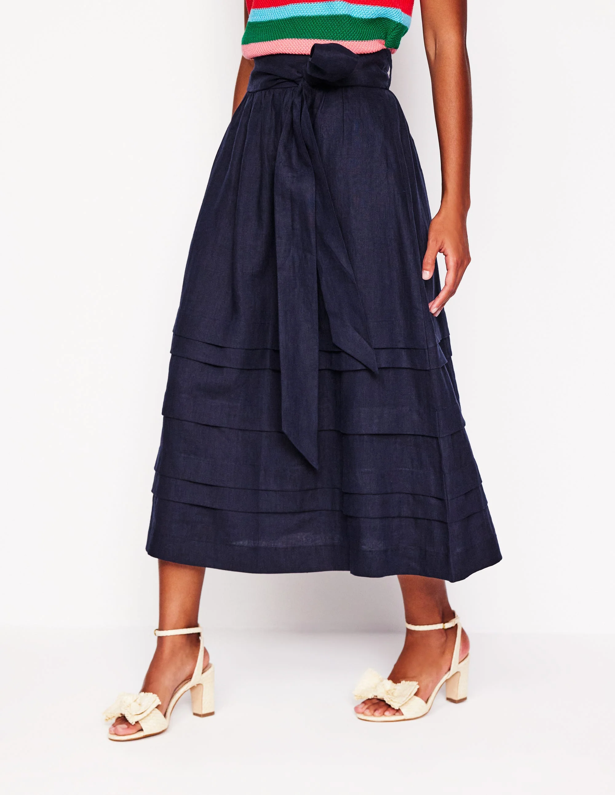 Pintuck Linen Midi Skirt-Navy - Image 4