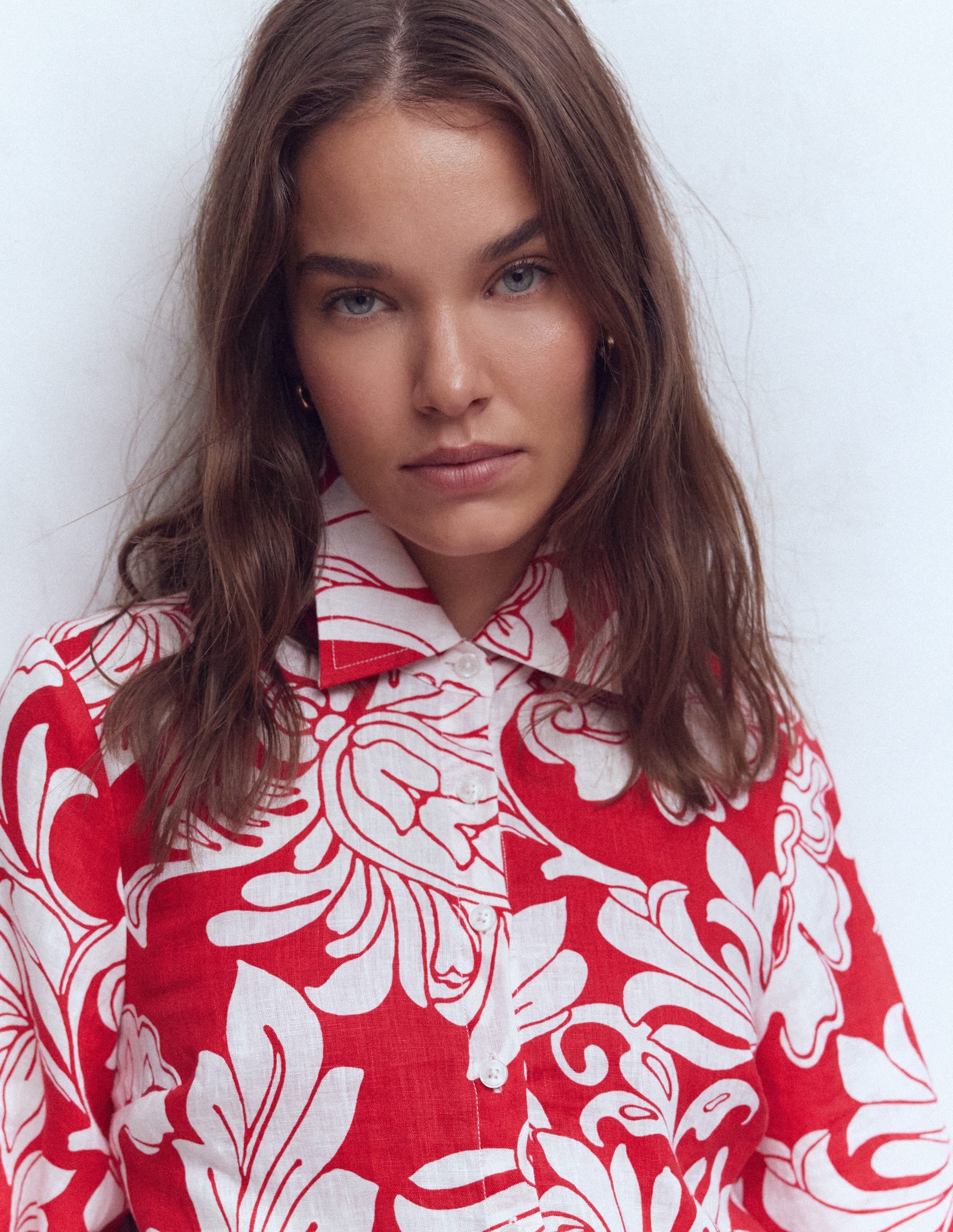 Puff Sleeve Linen Shirt-Merida Red, Botanical Flourish - Image 2