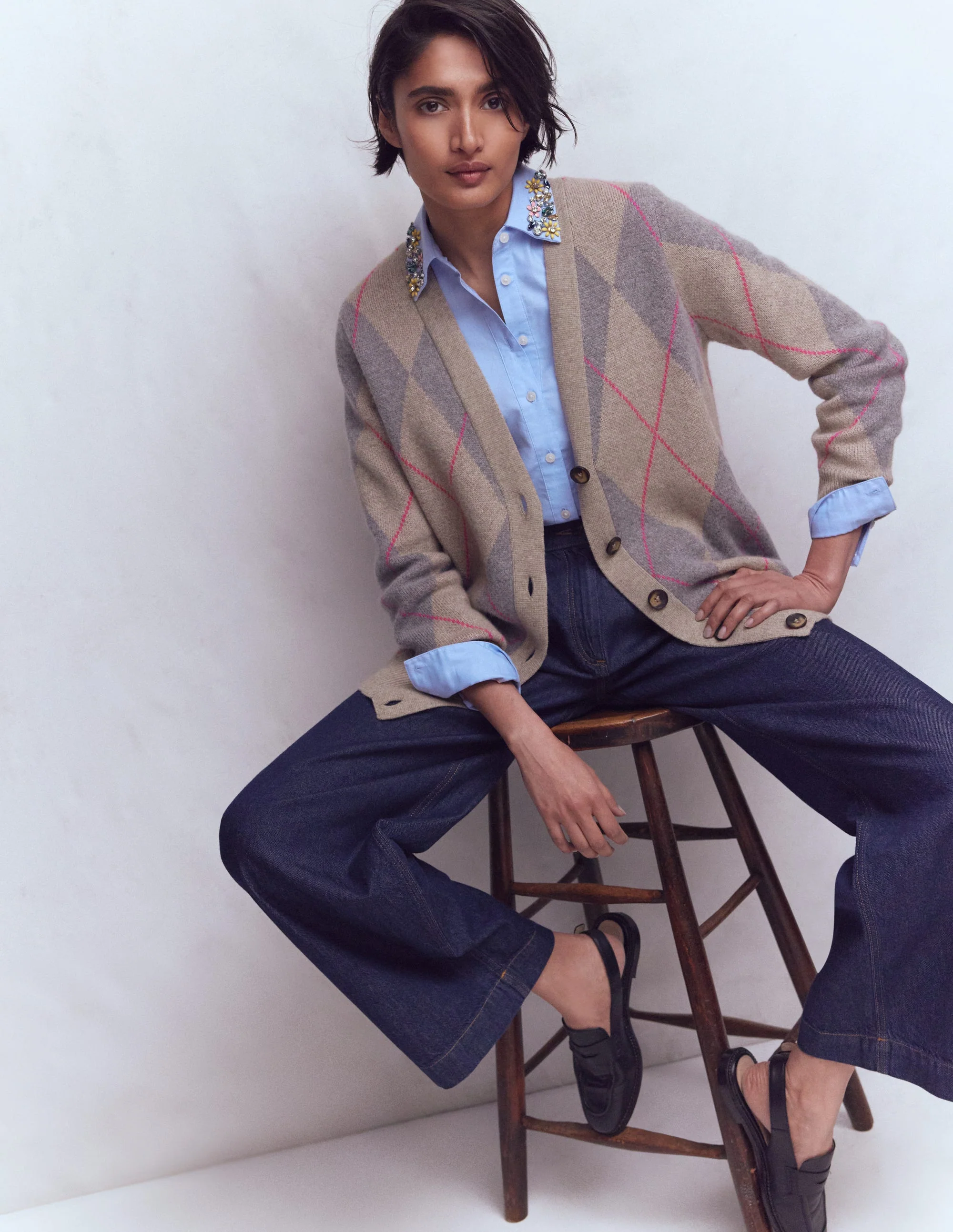Quinn Boyfriend Cardigan-Neutral Argyle - Image 5