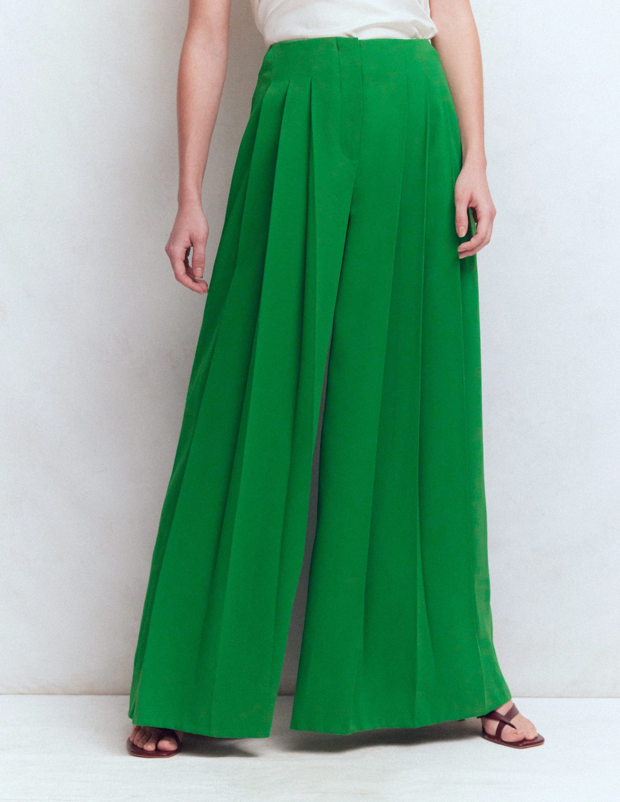 Regent Wide Leg Trousers-Rich Emerald - Image 4