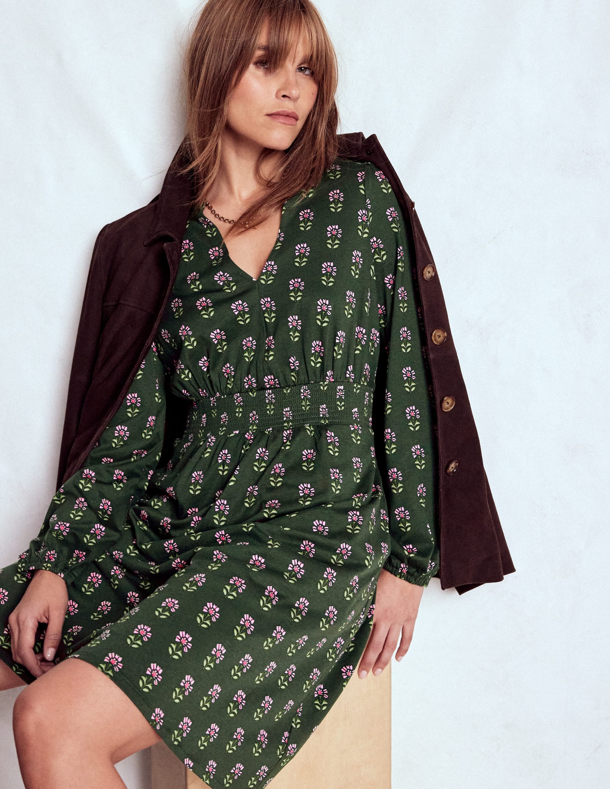 Sarah Short Jersey Dress-Winter Moss, Woodblock Floral - Image 6