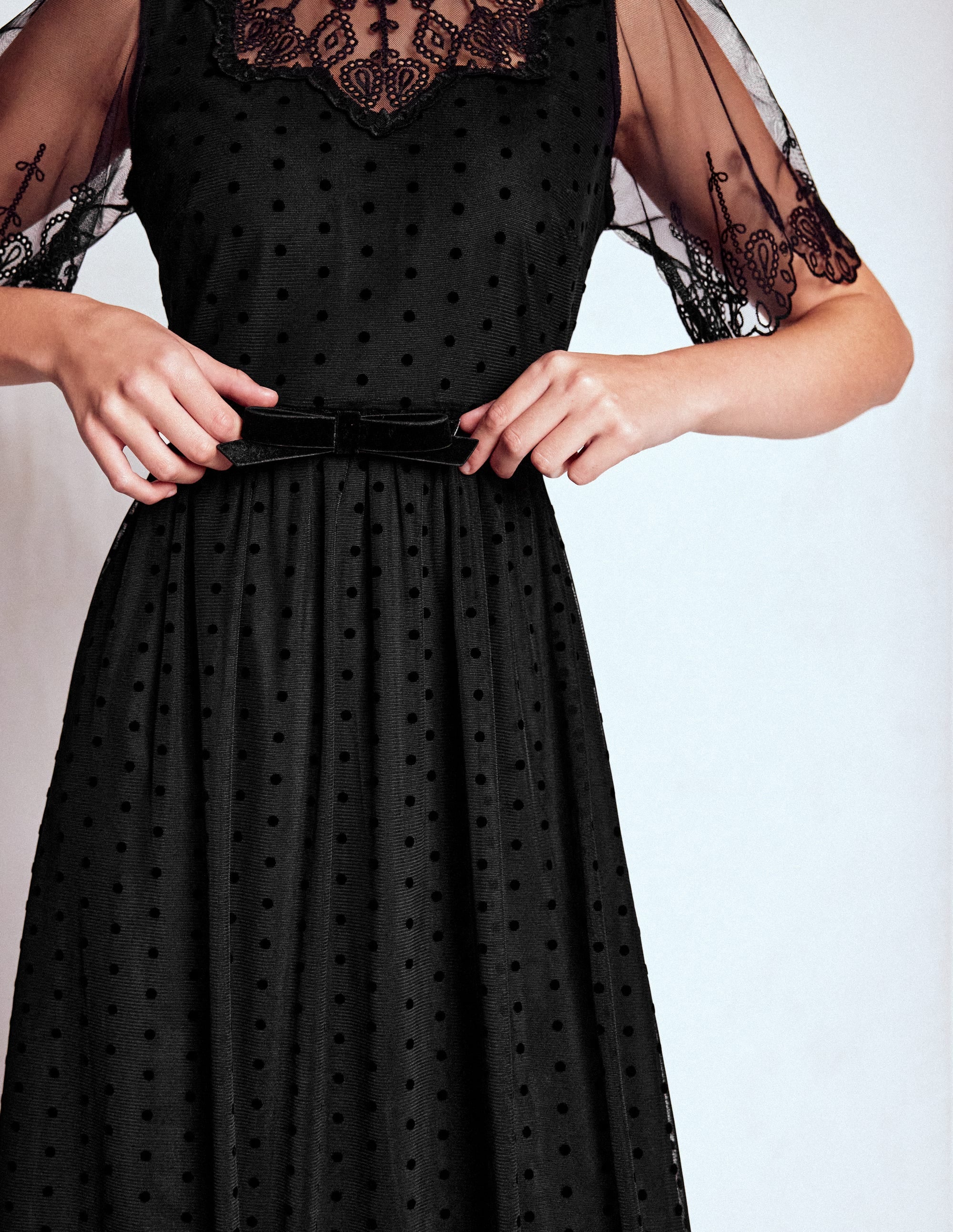 Skinny Bow Belt-Black Velvet - Image 3