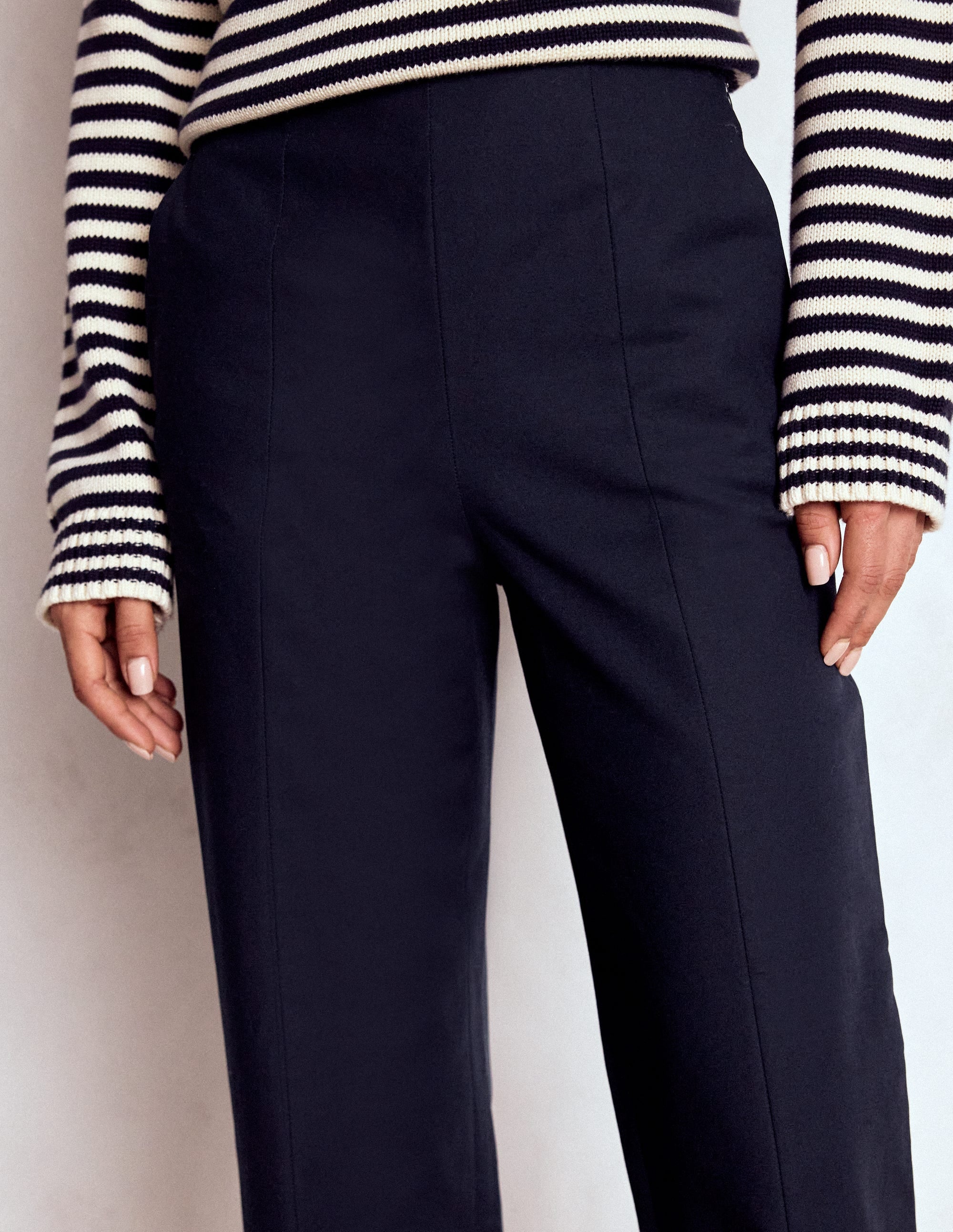 Smart 7/8 Trousers-Navy - Image 2