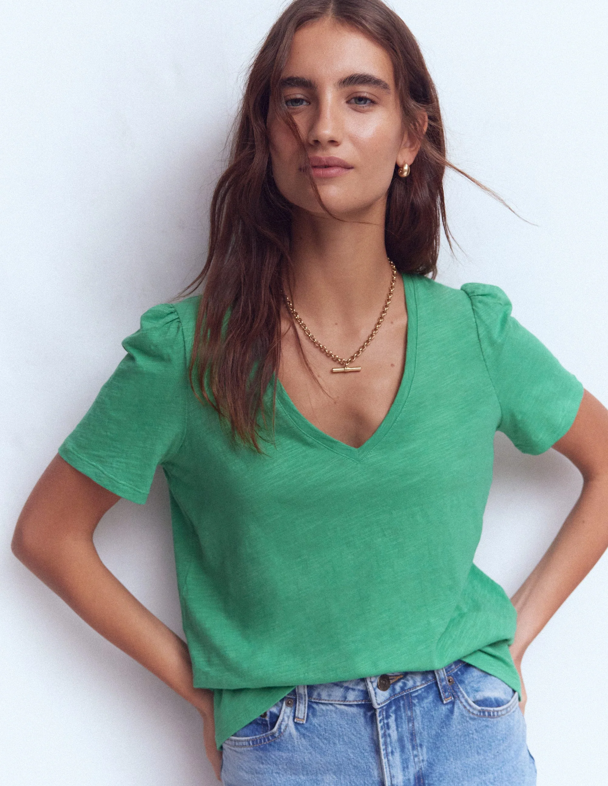 Sophie V-Neck Slub T-shirt-Aloe Green