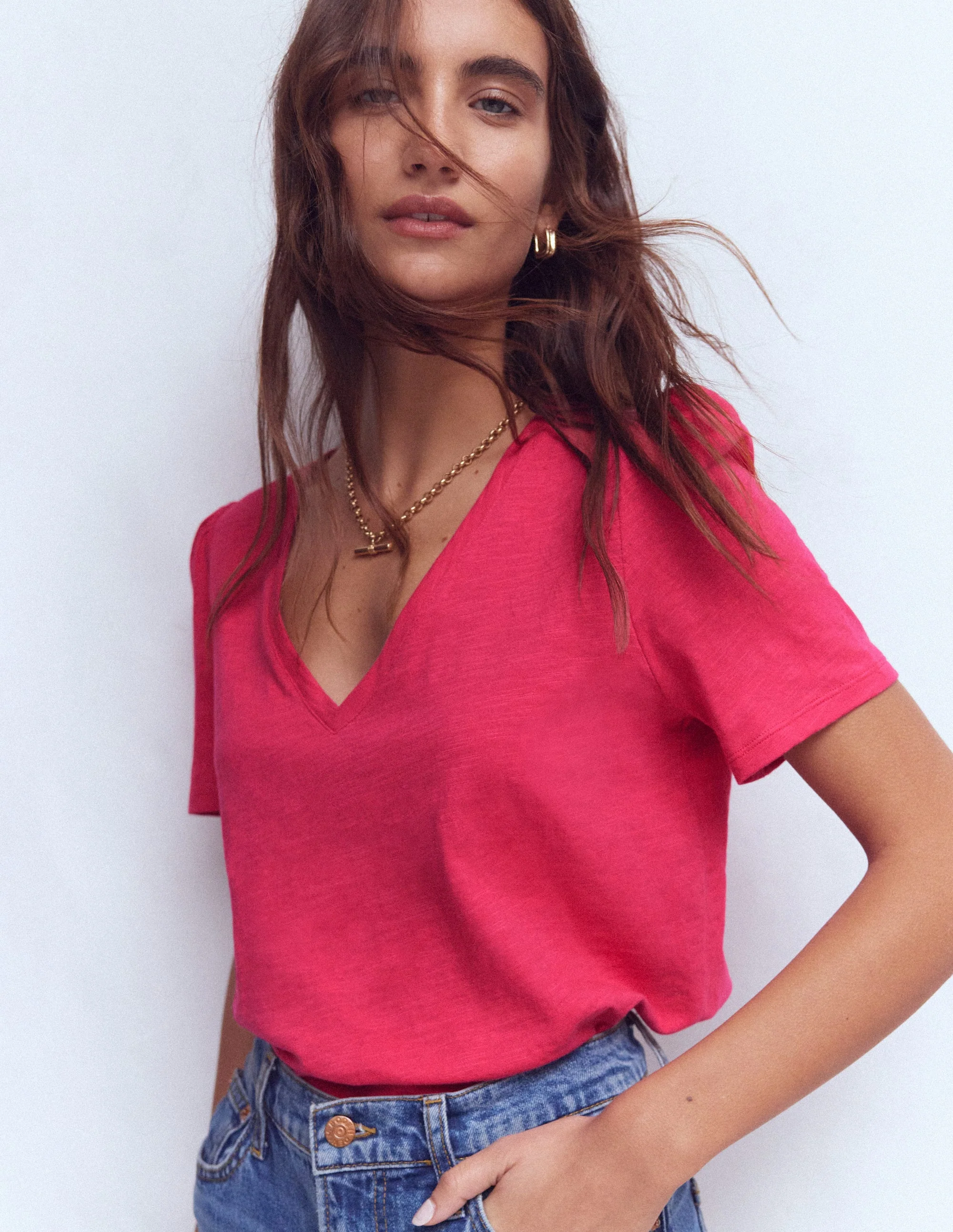Sophie V-Neck Slub T-shirt-Virtual Pink - Image 4