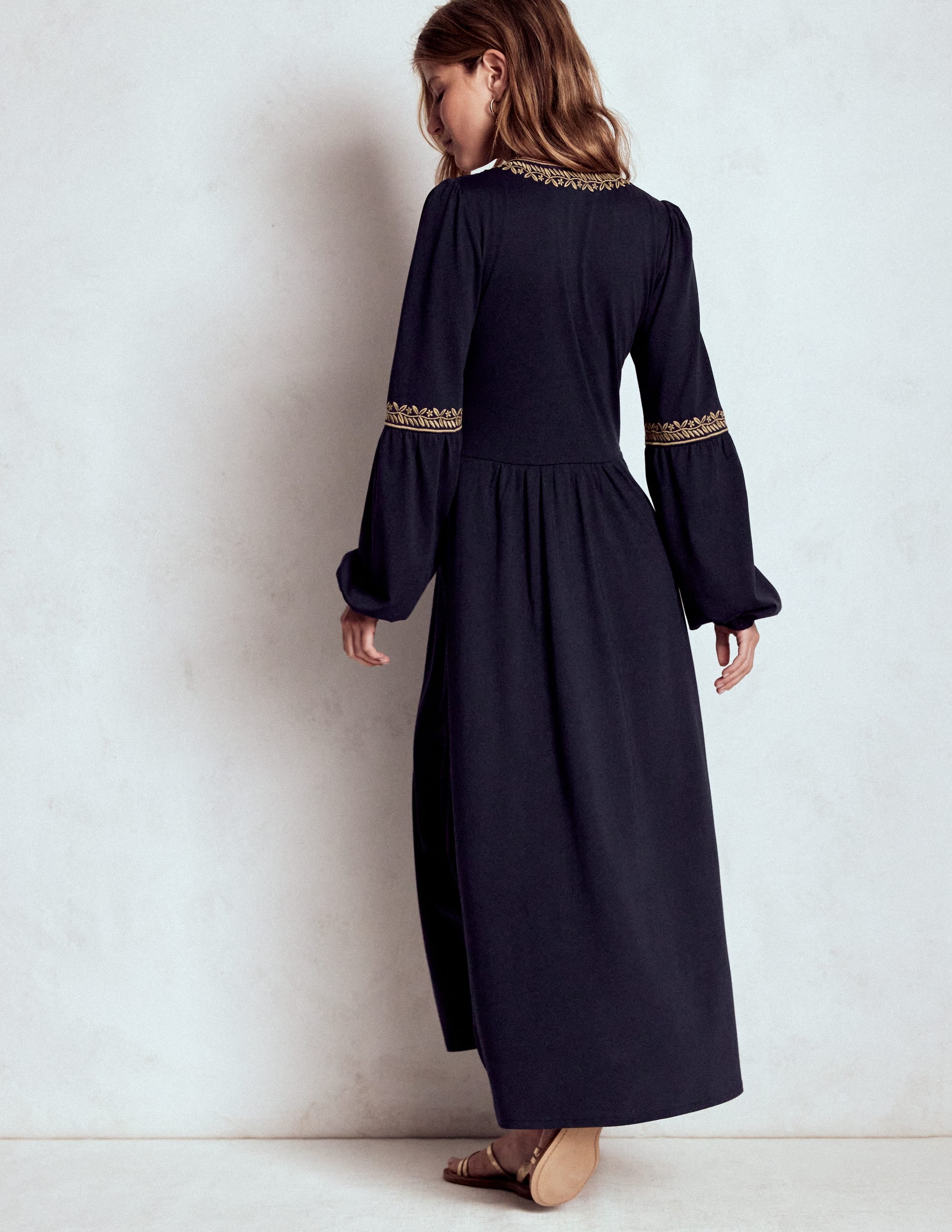 V-Neck Blouson Midi Dress-Navy - Image 4