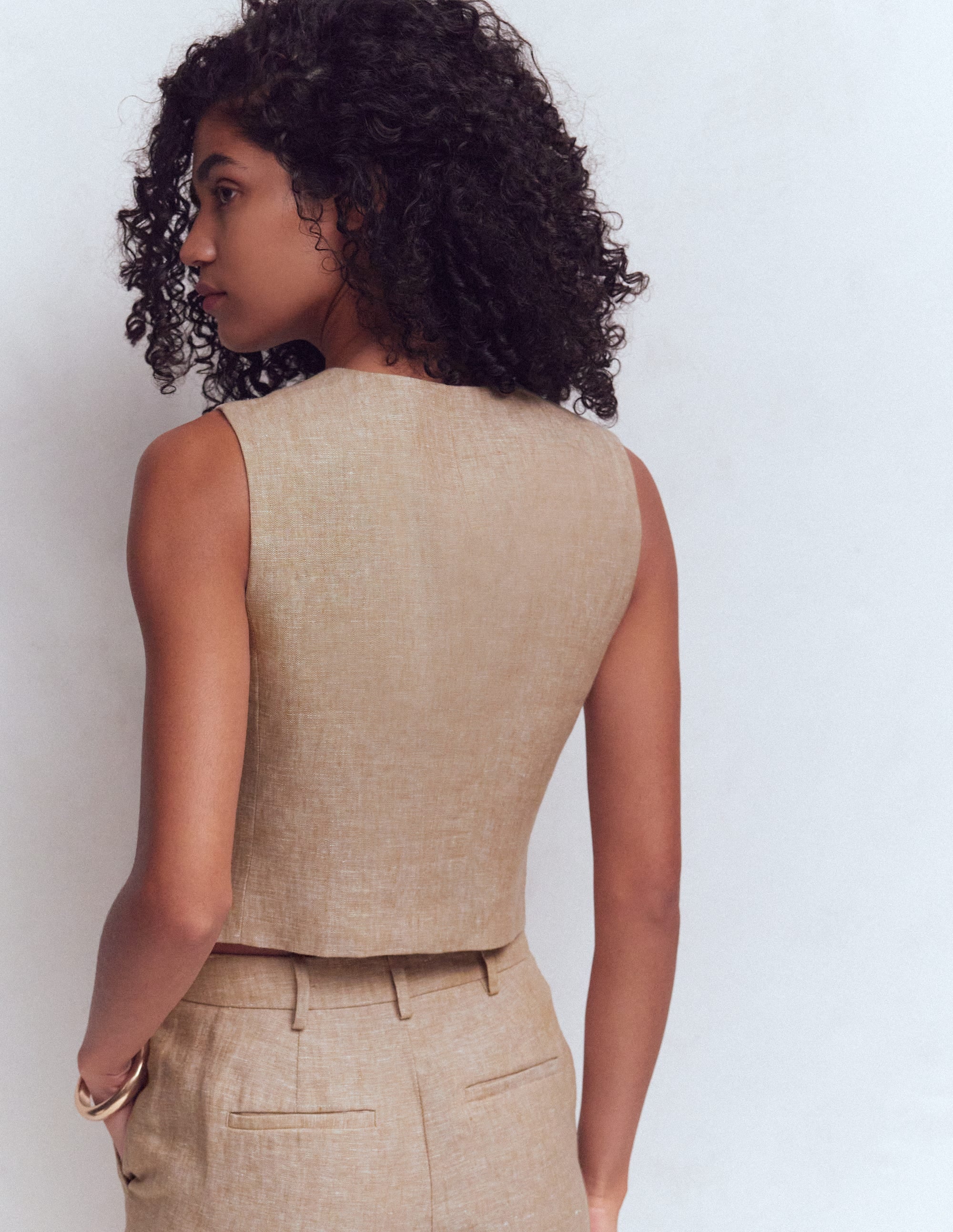 V-neck Linen Waistcoat-Amphora, Chambray - Image 3