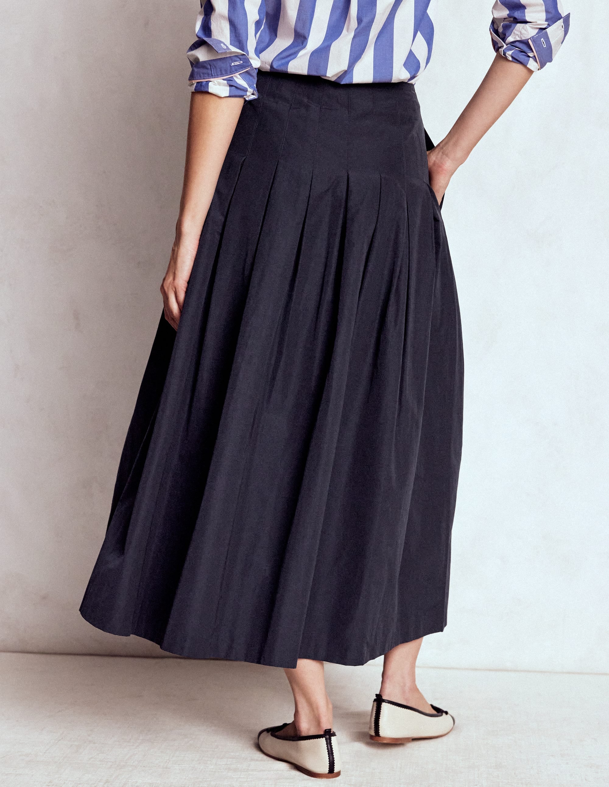 Valentina Taffeta Midi Skirt-Navy - Image 3