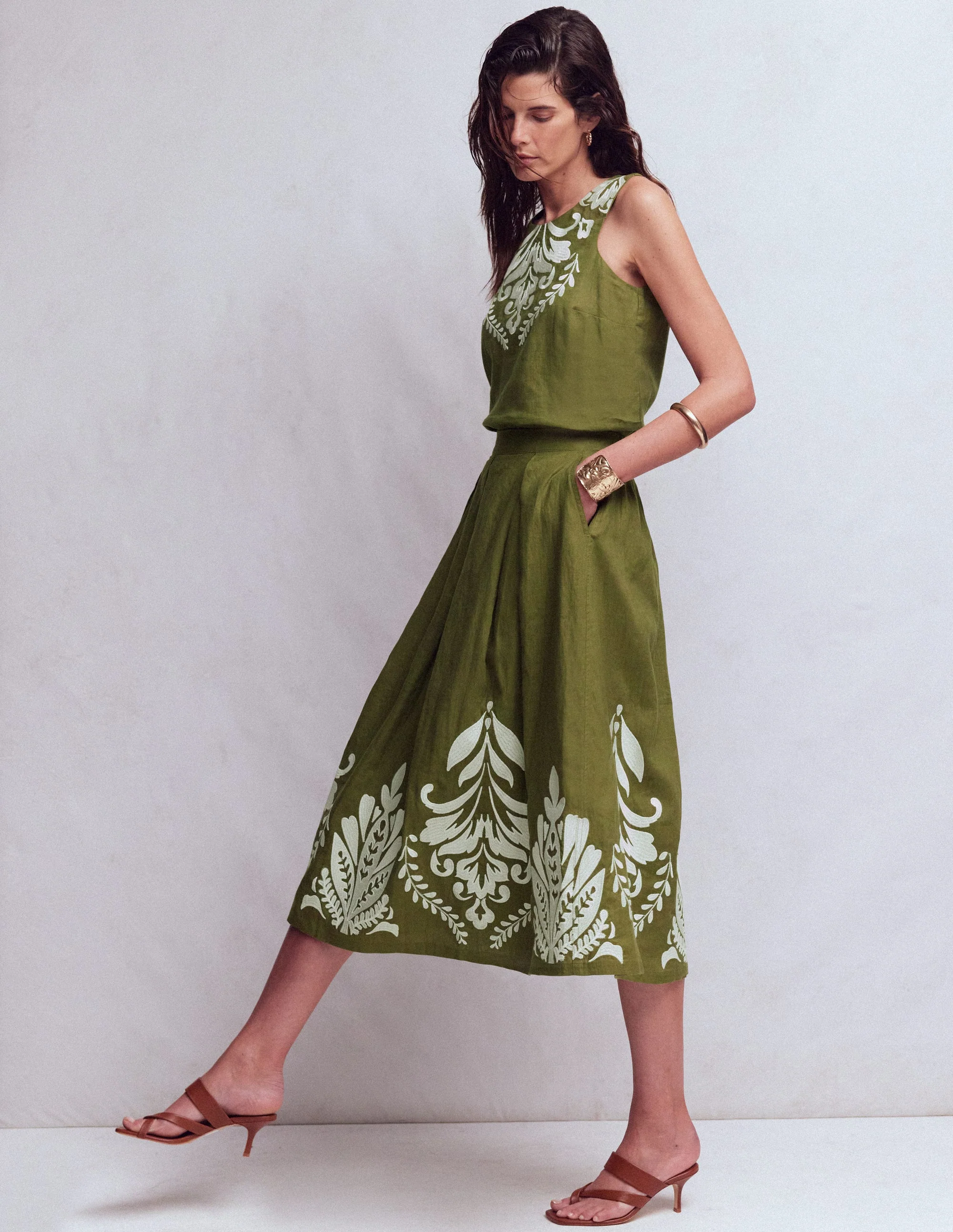 Verity Linen Midi Skirt-Woodland Green Embroidery - Image 2