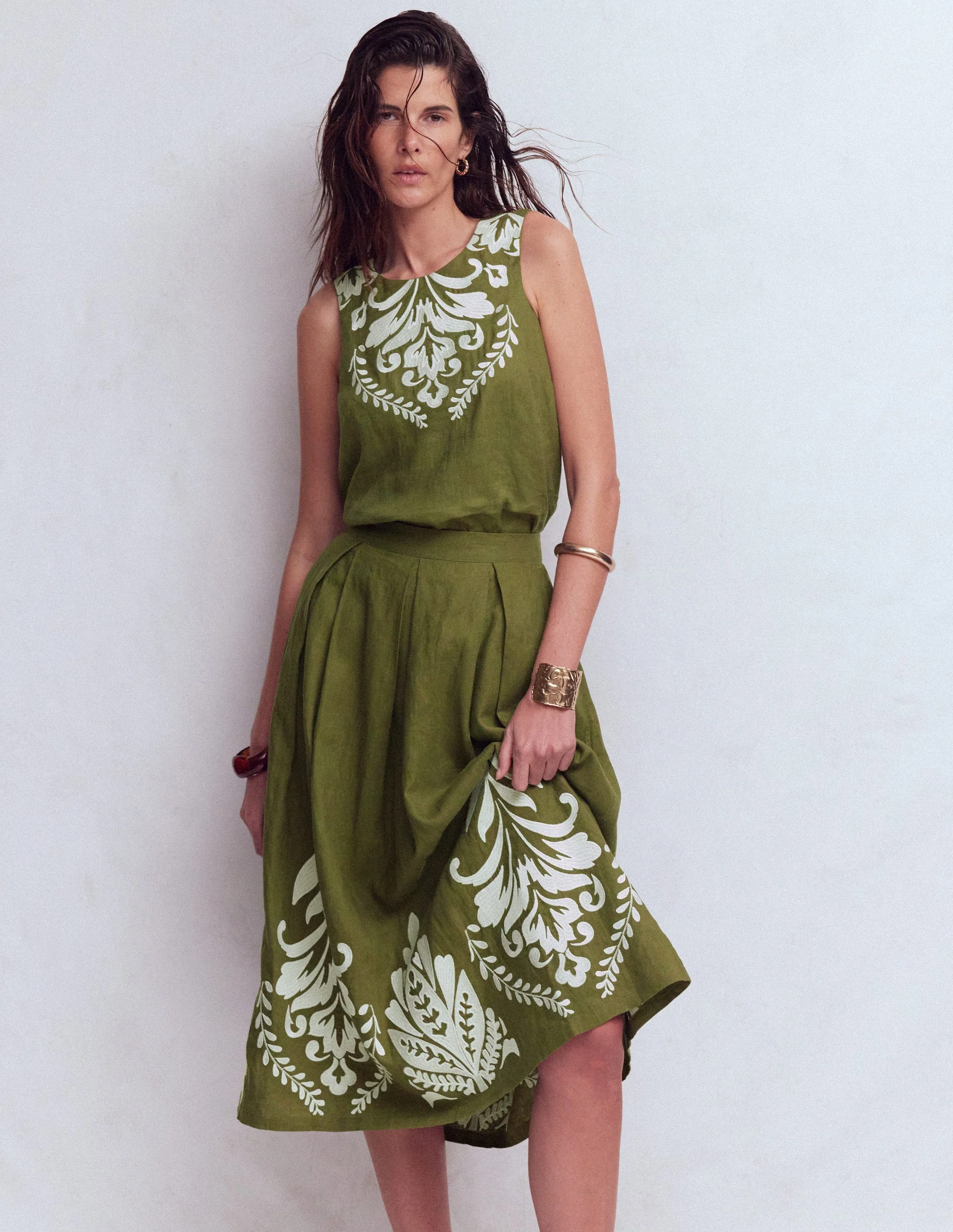 Verity Linen Midi Skirt-Woodland Green Embroidery - Image 5