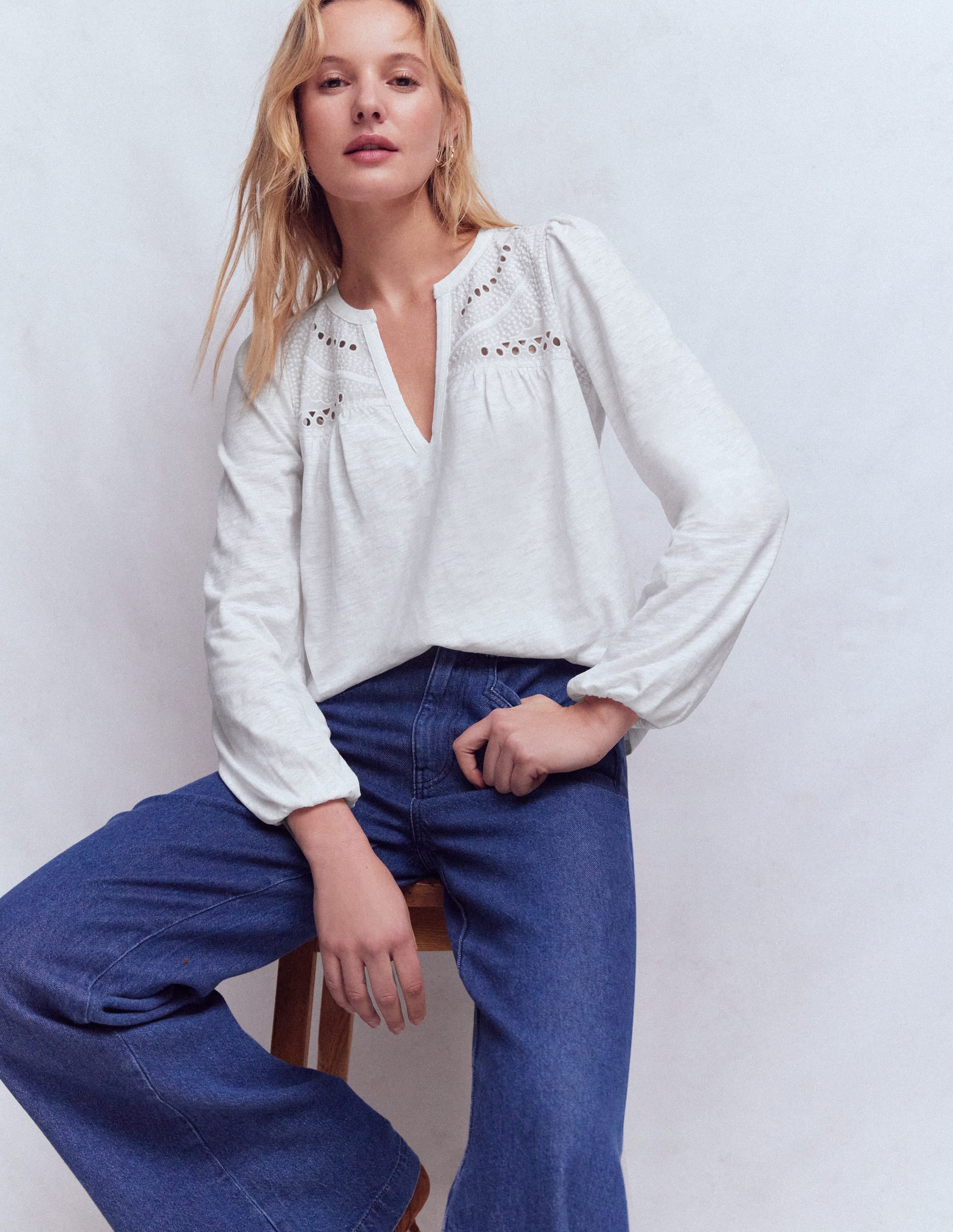 Woven-Mix Notch Neck Top-White - Image 4